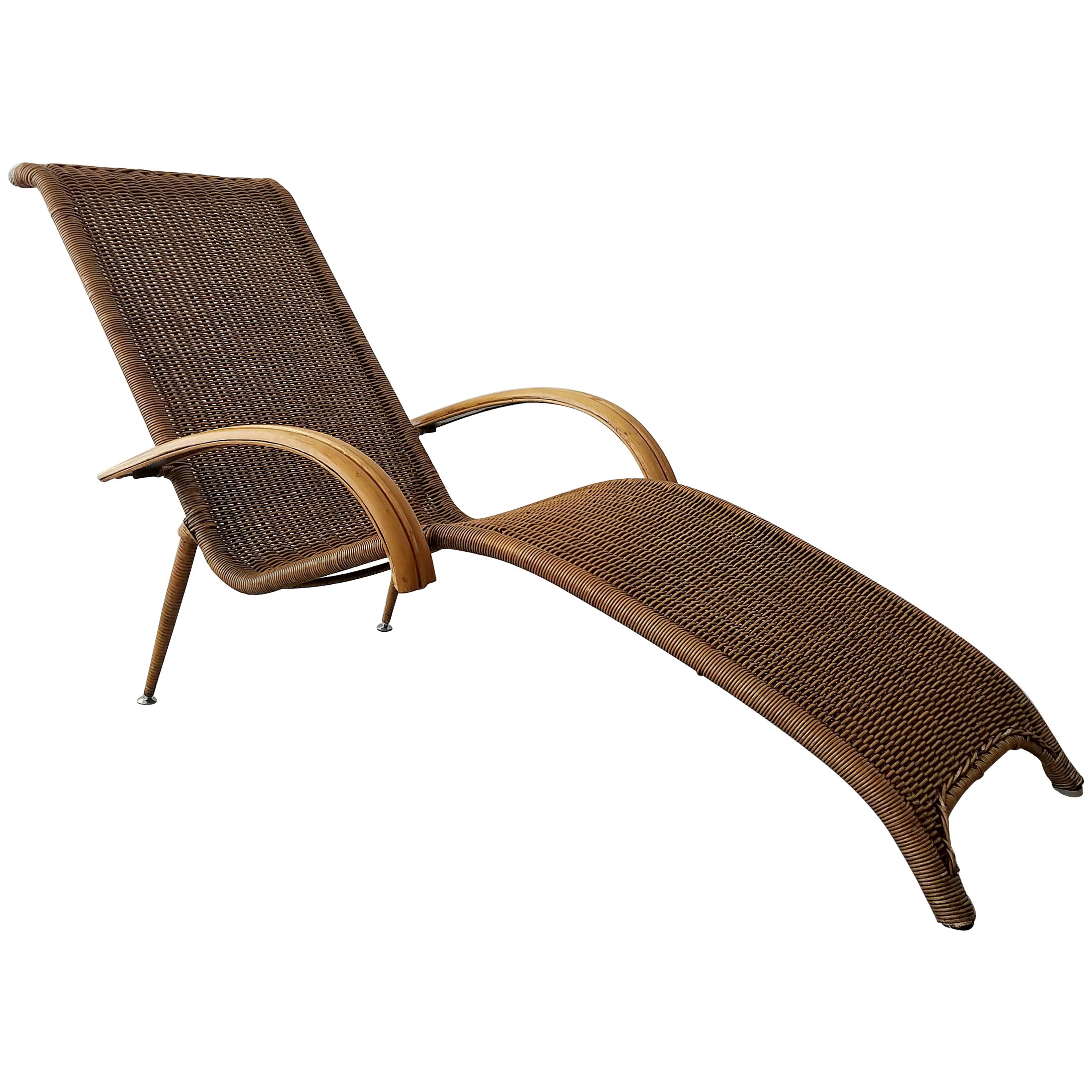 Midcentury Sculptural Italian Modern Cane and Bamboo Chaise Lounge Chair