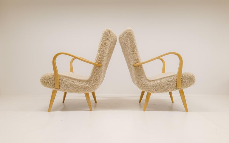 Midcentury Sculptural Lounge Chairs in Sheepskin Shearling Sweden 1950s For Sale 5