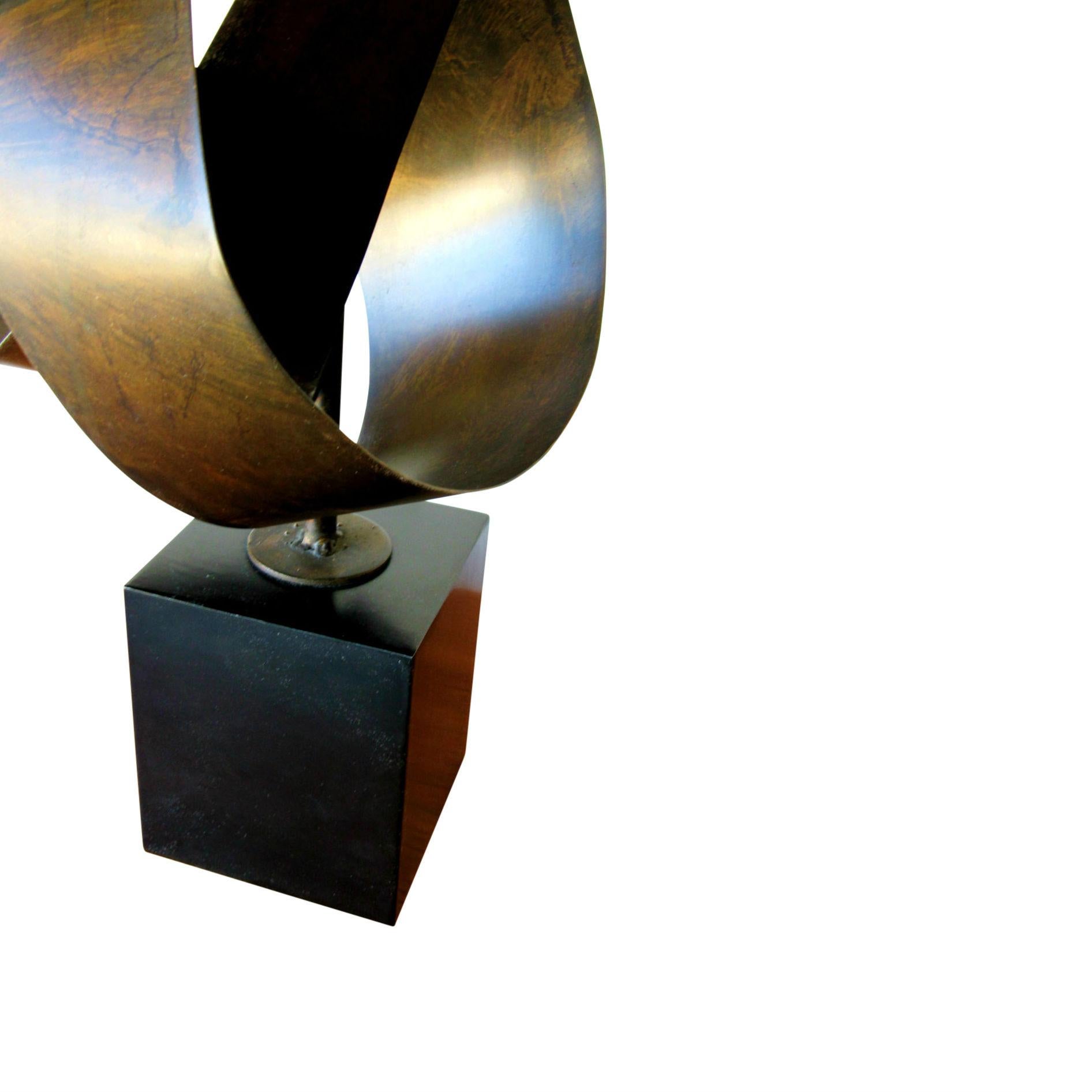 American Richard Barr and Harold Weiss Sculptural Table Lamp  For Sale