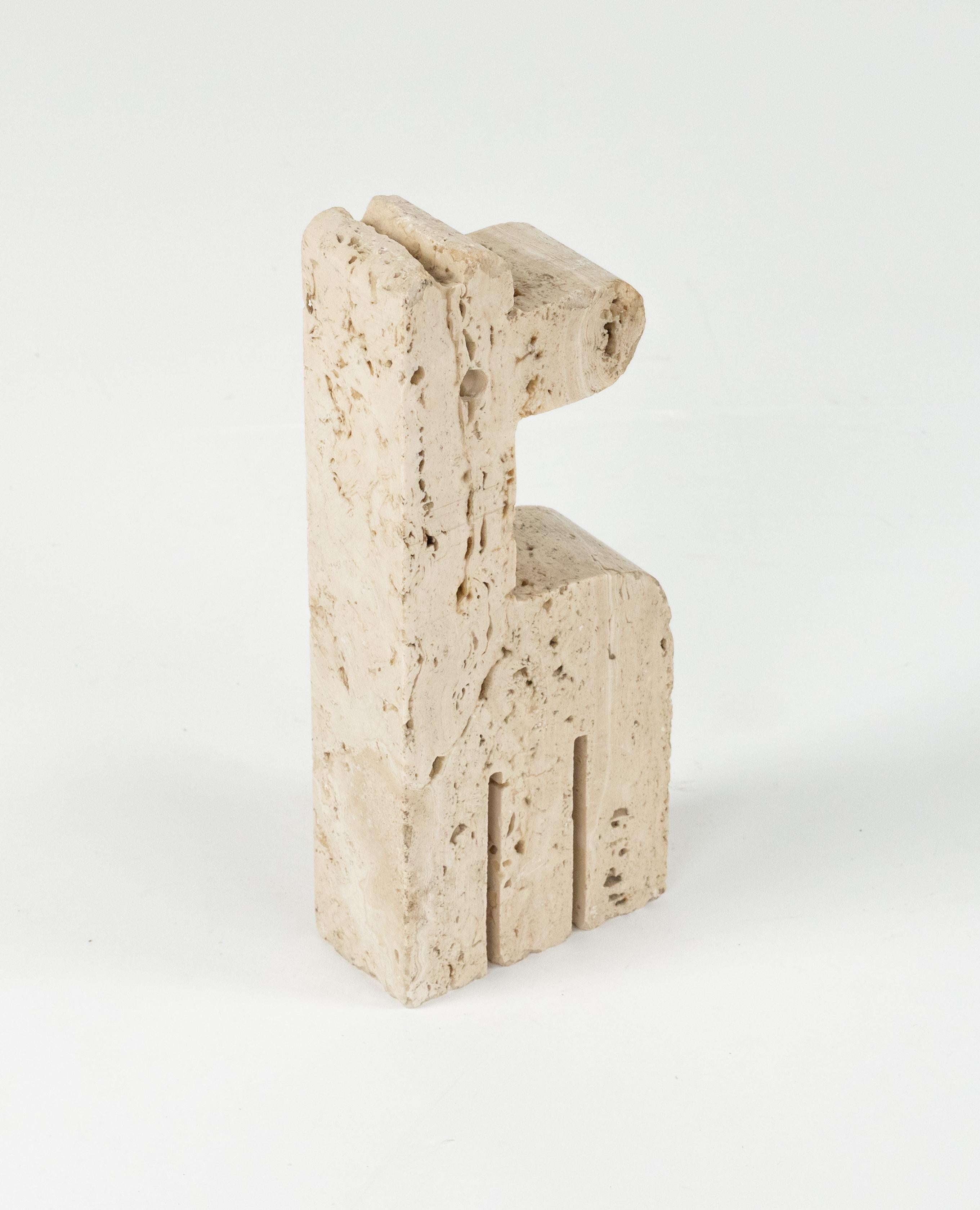 Midcentury Sculpture Giraffe in Travertine by Fratelli Mannelli, Italy 1970s For Sale 1