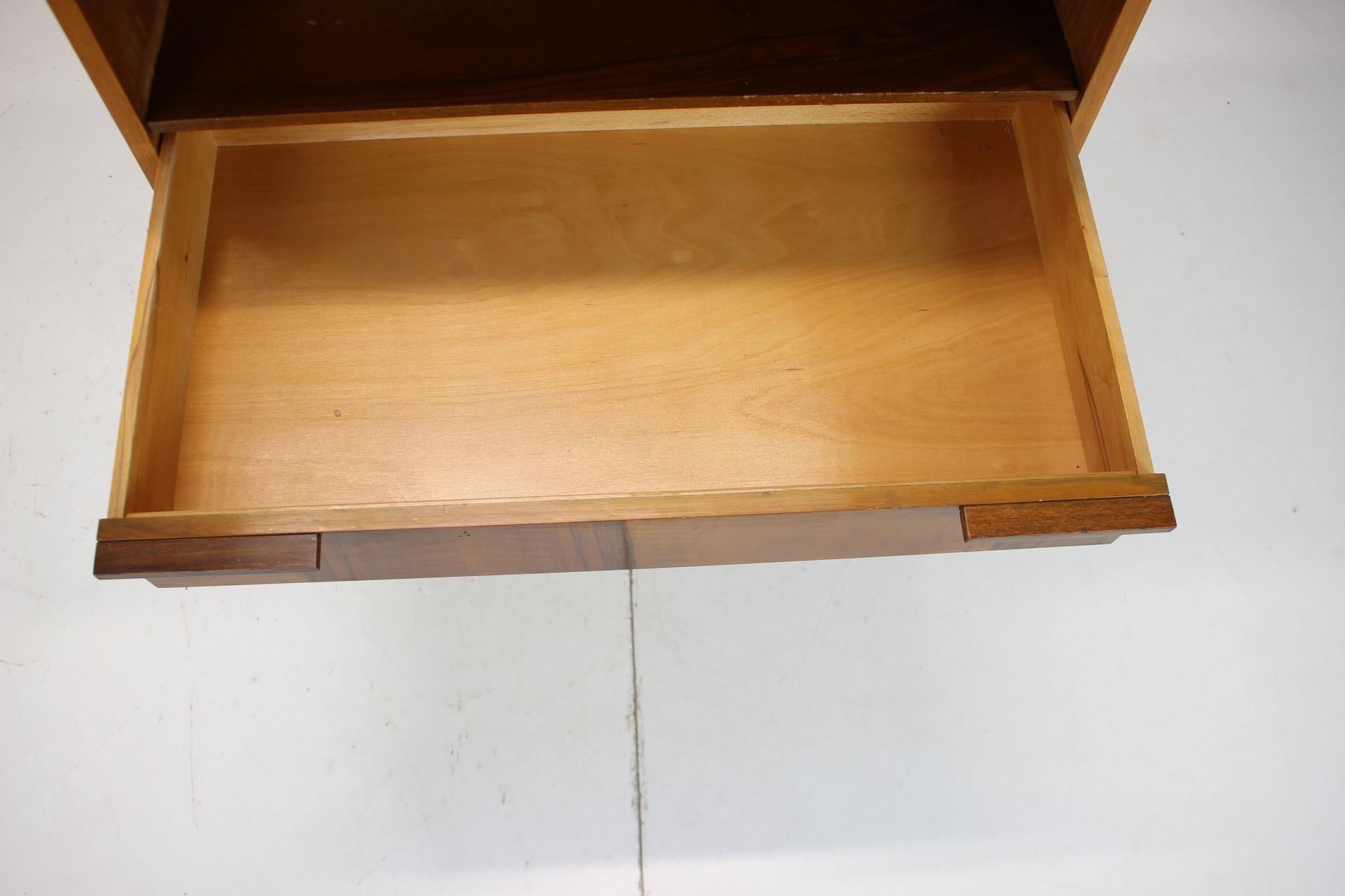 Secretaire o mobile di metà secolo di František Mezulánik per UP Závody, anni '60 in vendita 7