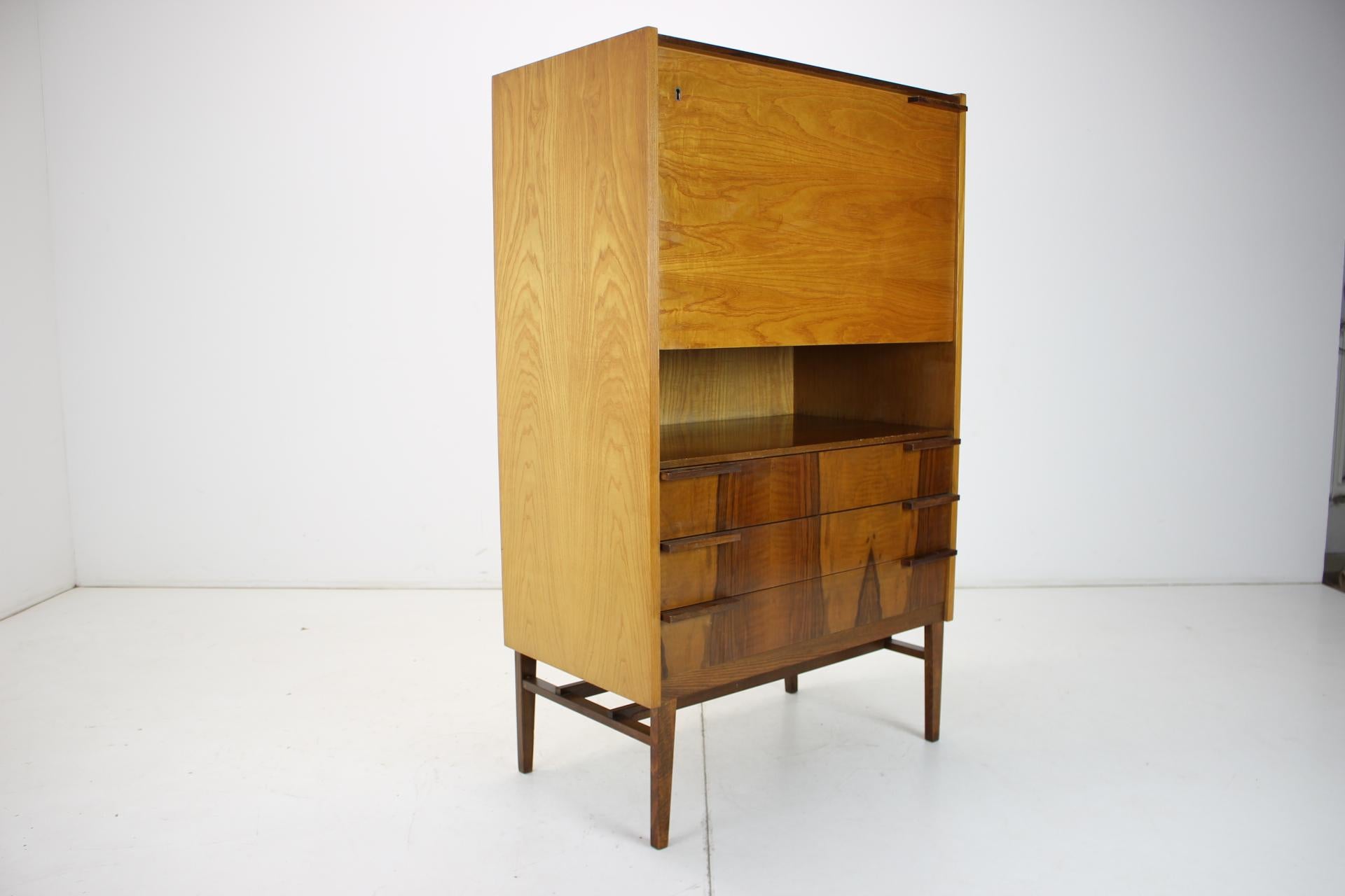 Ceco Secretaire o mobile di metà secolo di František Mezulánik per UP Závody, anni '60 in vendita