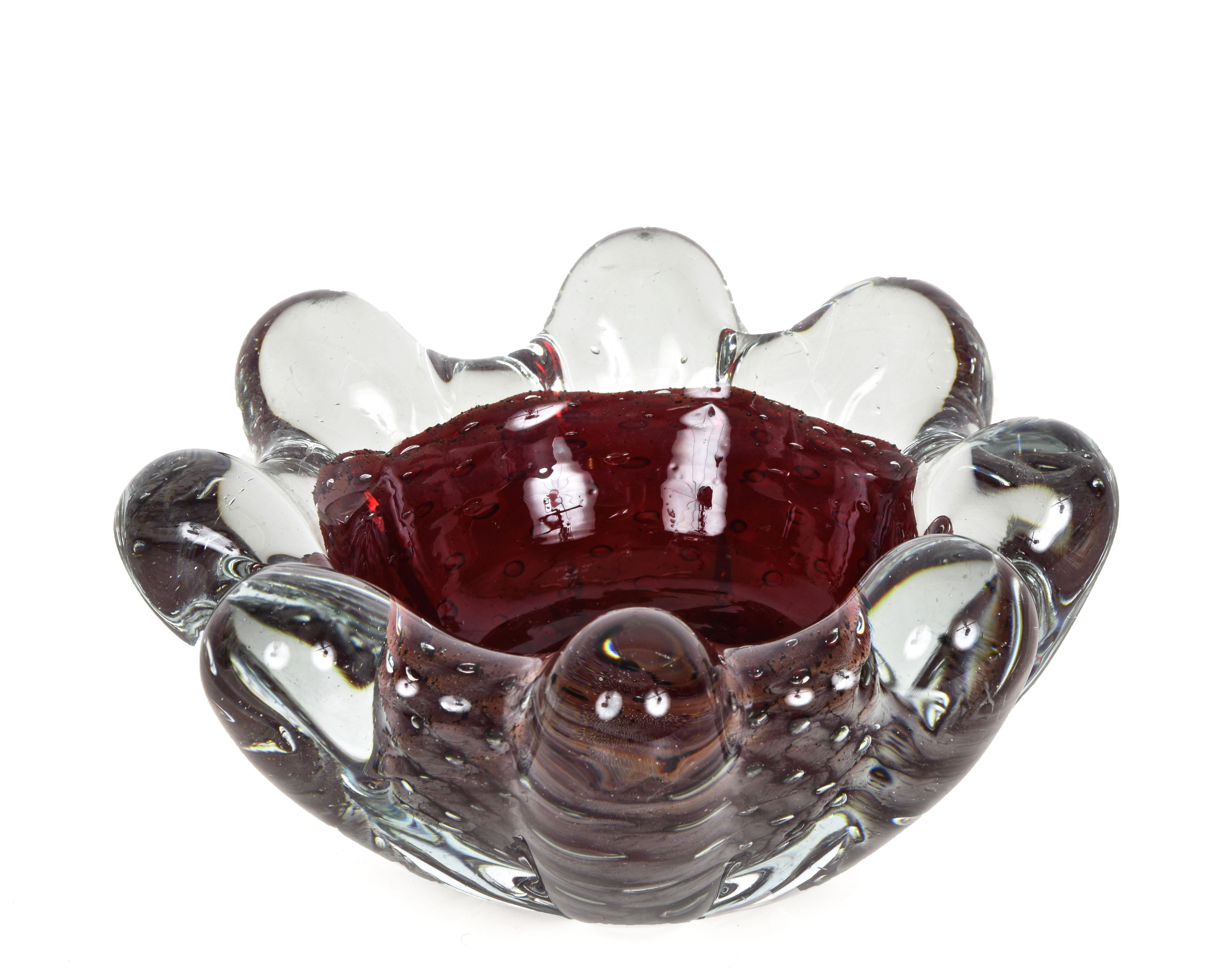 Midcentury Seguso Crystal and Purple Air-Bubbled Murano Glass Italian Bowl 1950s In Good Condition For Sale In Roma, IT