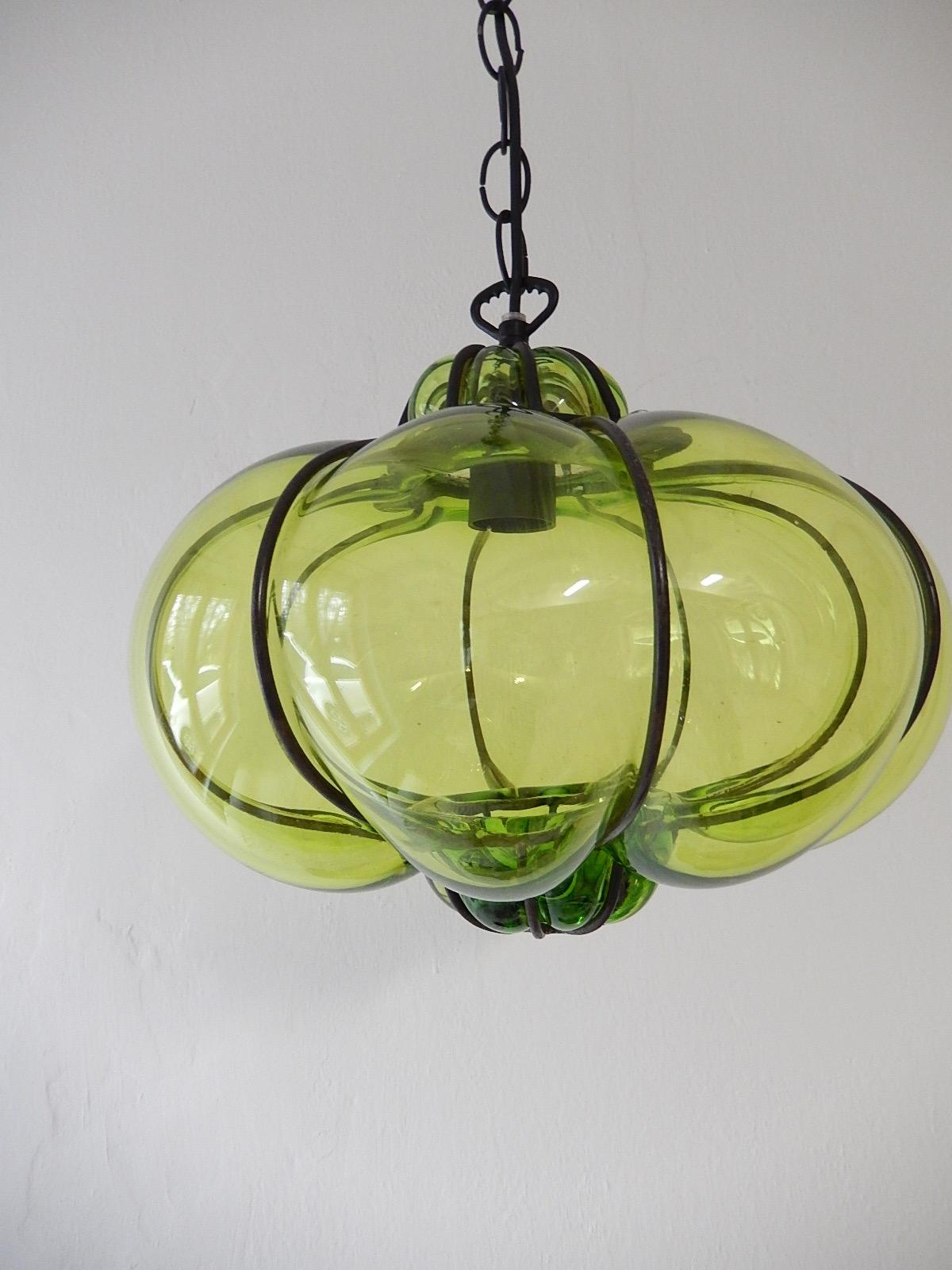 Italian Midcentury Seguso Style Murano Green Bubbles Blown Lantern Chandelier