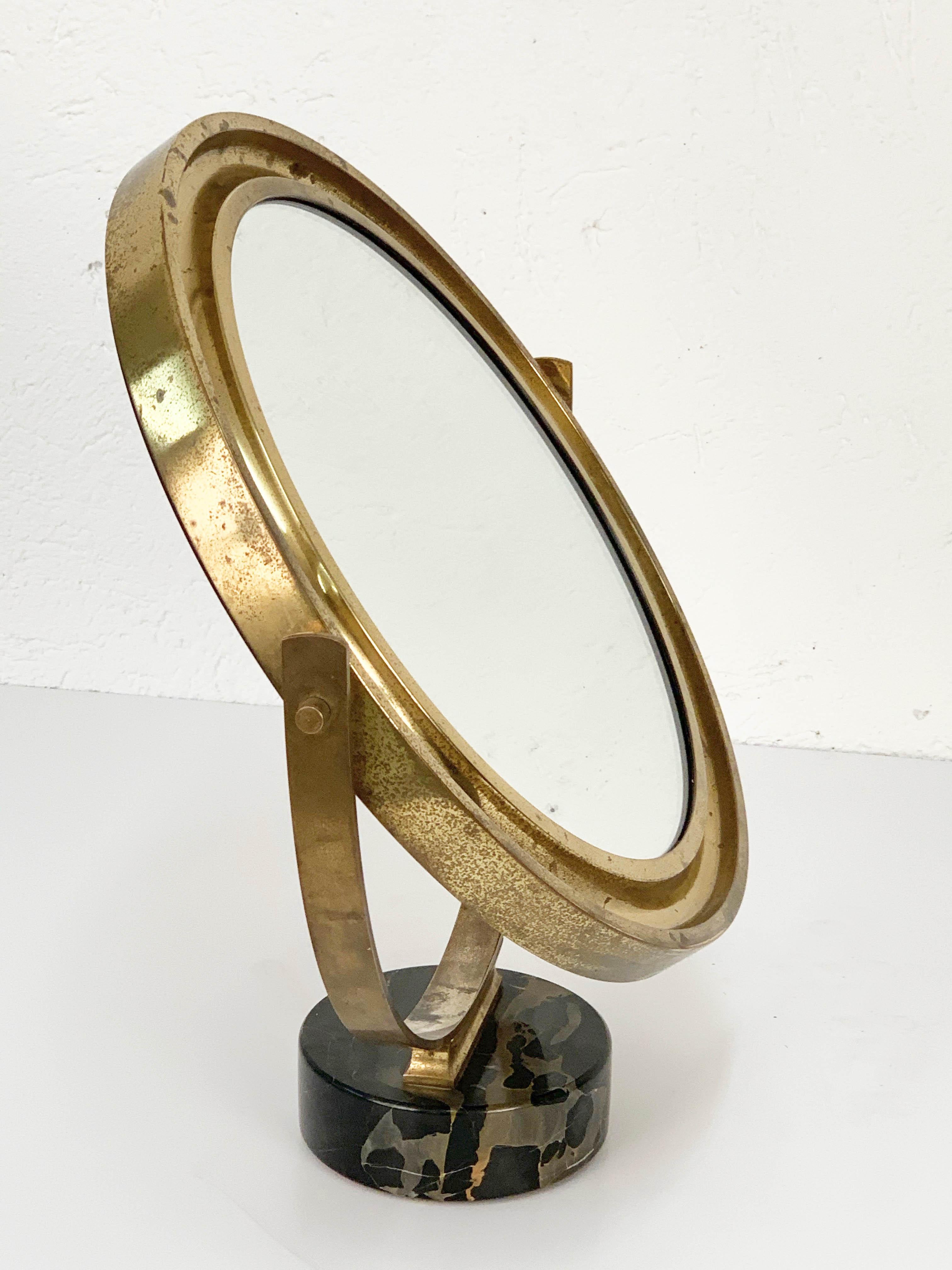 20ième siècle Miroir de table italien rond « Narciso » de Sergio Mazza du milieu du siècle pour Artemide, années 1960