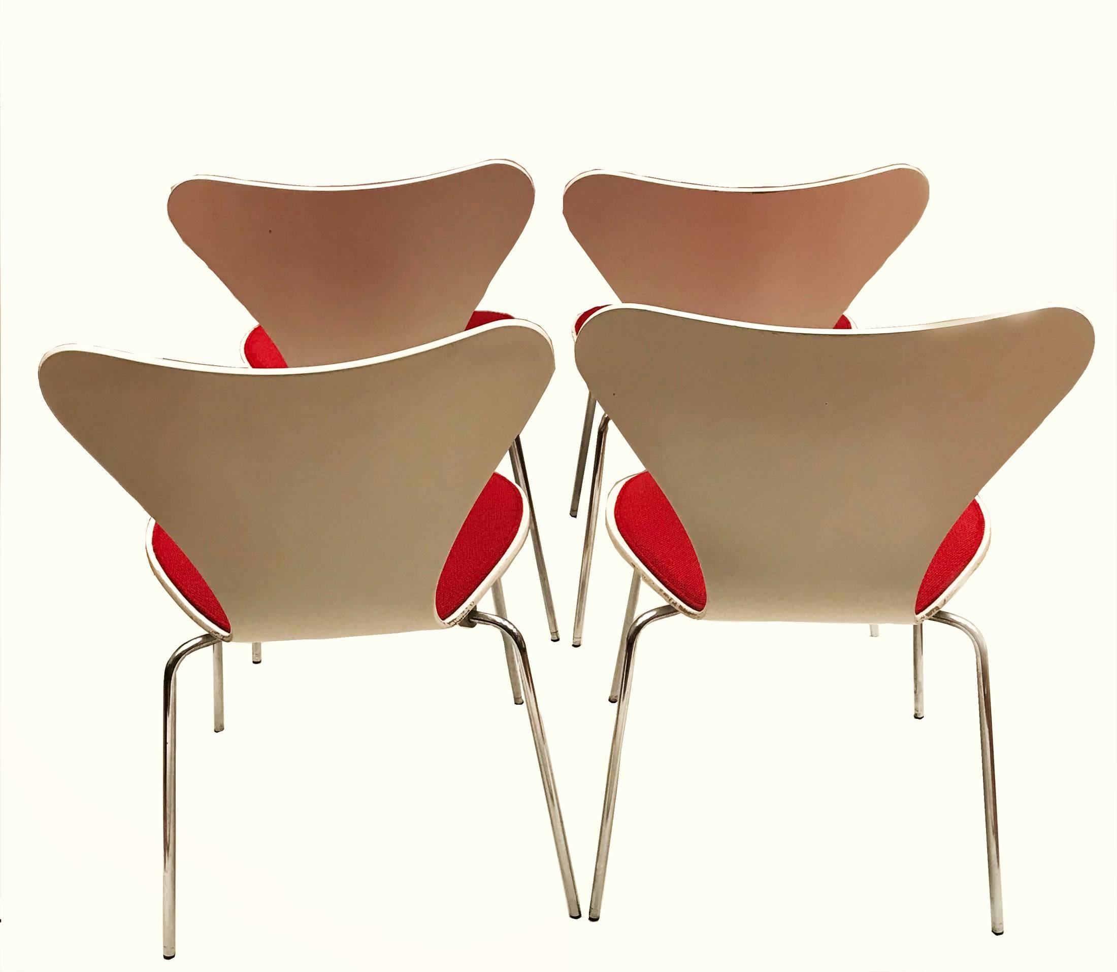 Mid-Century Modern Midcentury Series 7 Chairs by Arne Jacobsen for Fritz Hansen, Set of Four