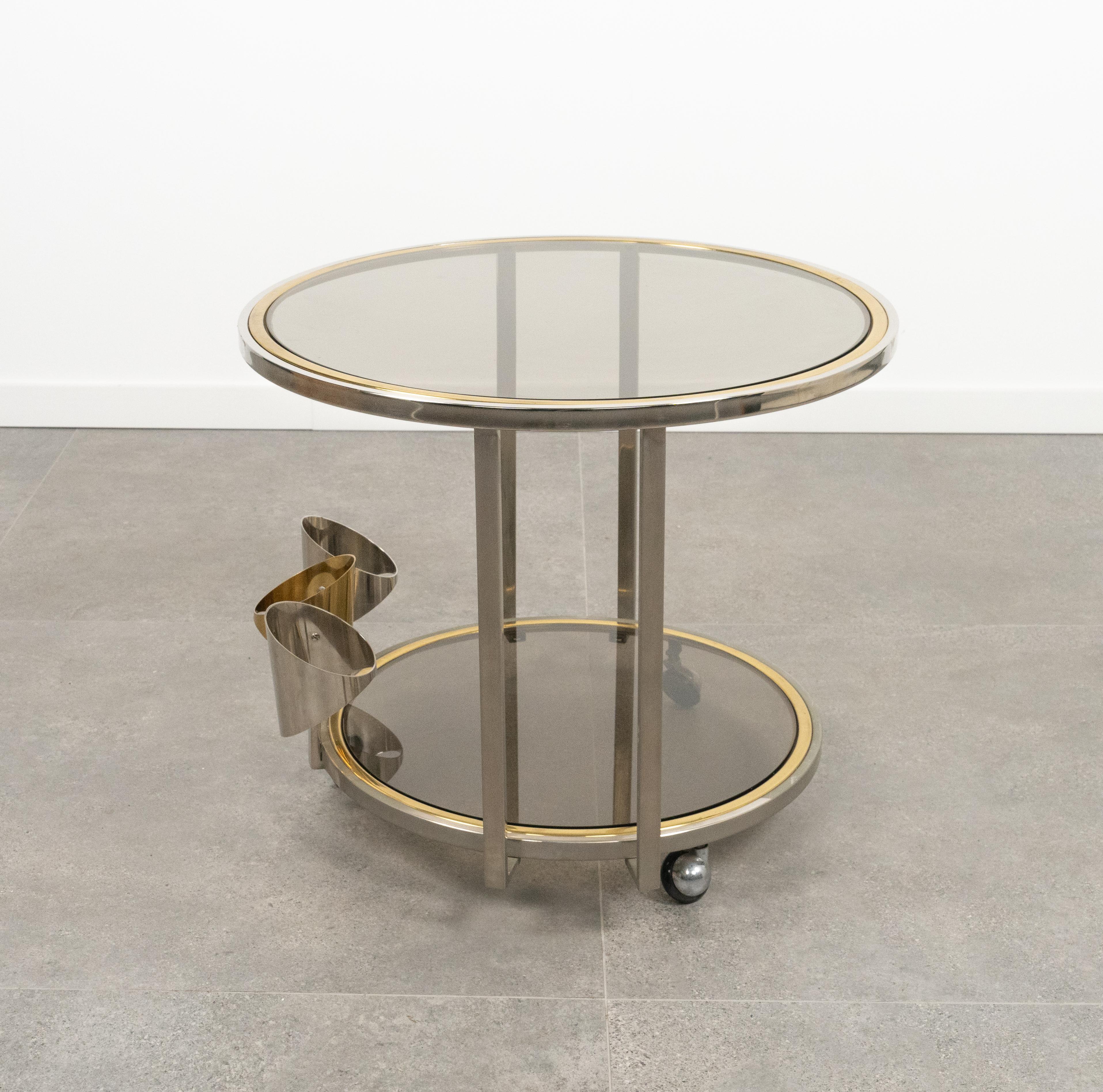 Chariot de service du milieu du siècle dernier en laiton, chrome et verre de style Romeo Rega, Italie 1970 en vente 4