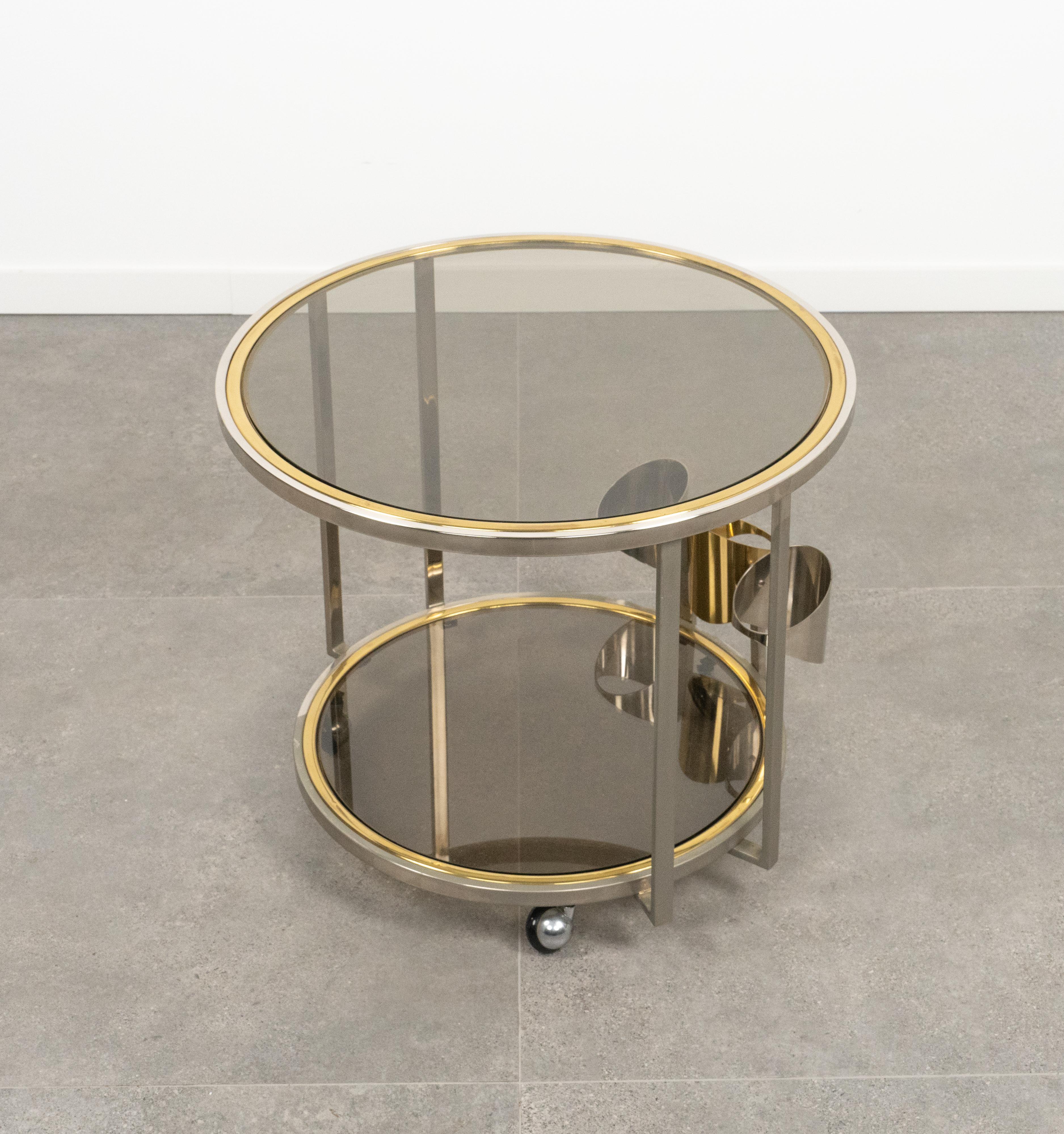 Chariot de service du milieu du siècle dernier en laiton, chrome et verre de style Romeo Rega, Italie 1970 en vente 8