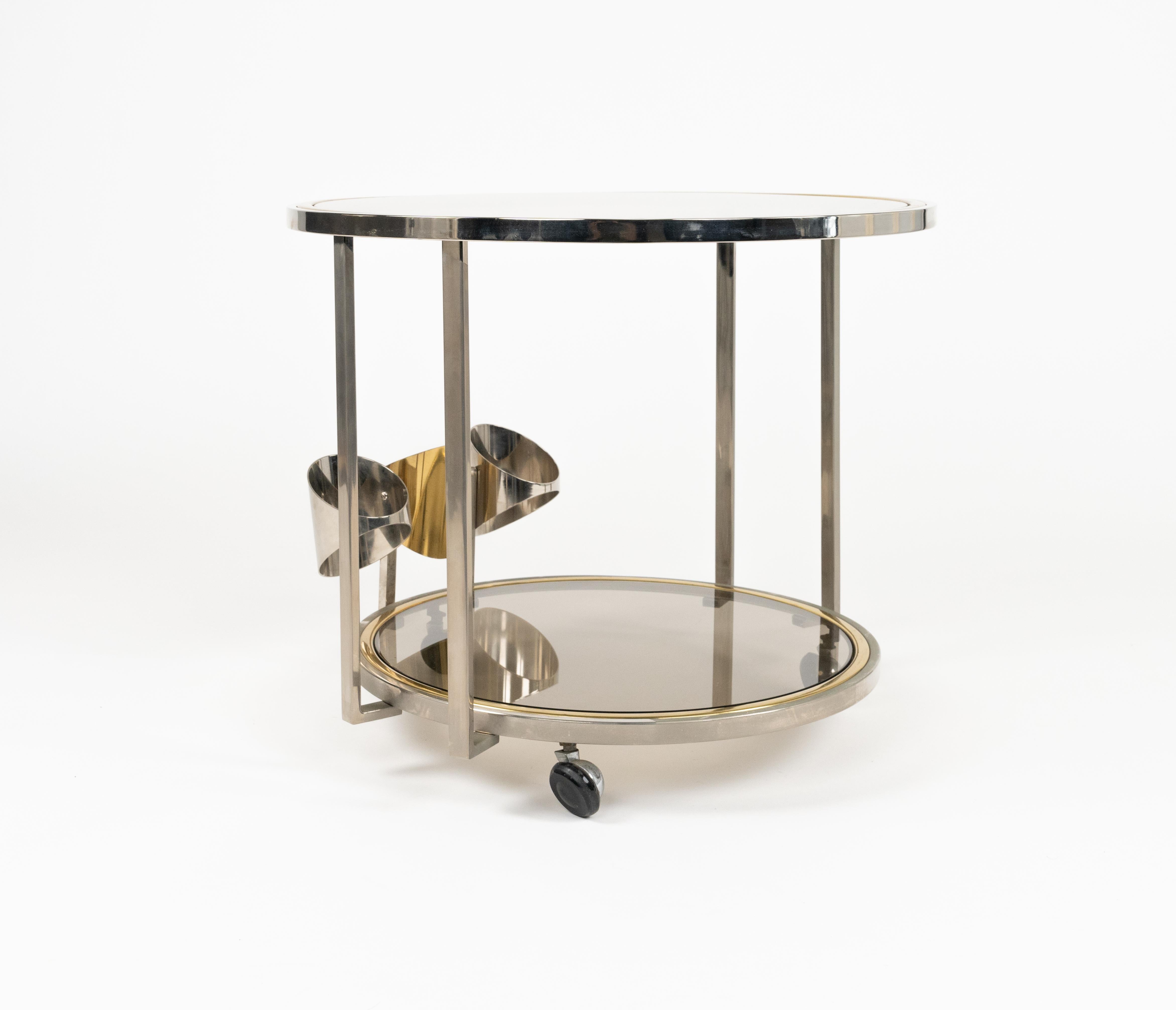 Chariot de service du milieu du siècle dernier en laiton, chrome et verre de style Romeo Rega, Italie 1970 en vente 1