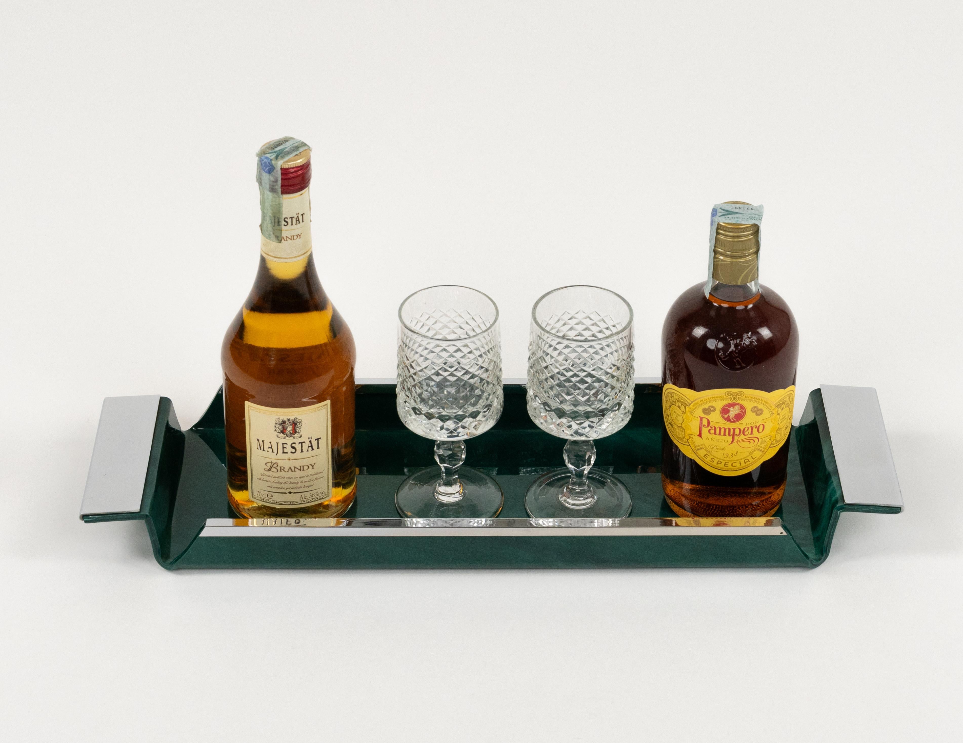Bandeja de servir de mediados de siglo Efecto mármol acrílico y cromo by Janetti, Italia Años 70 en venta 3