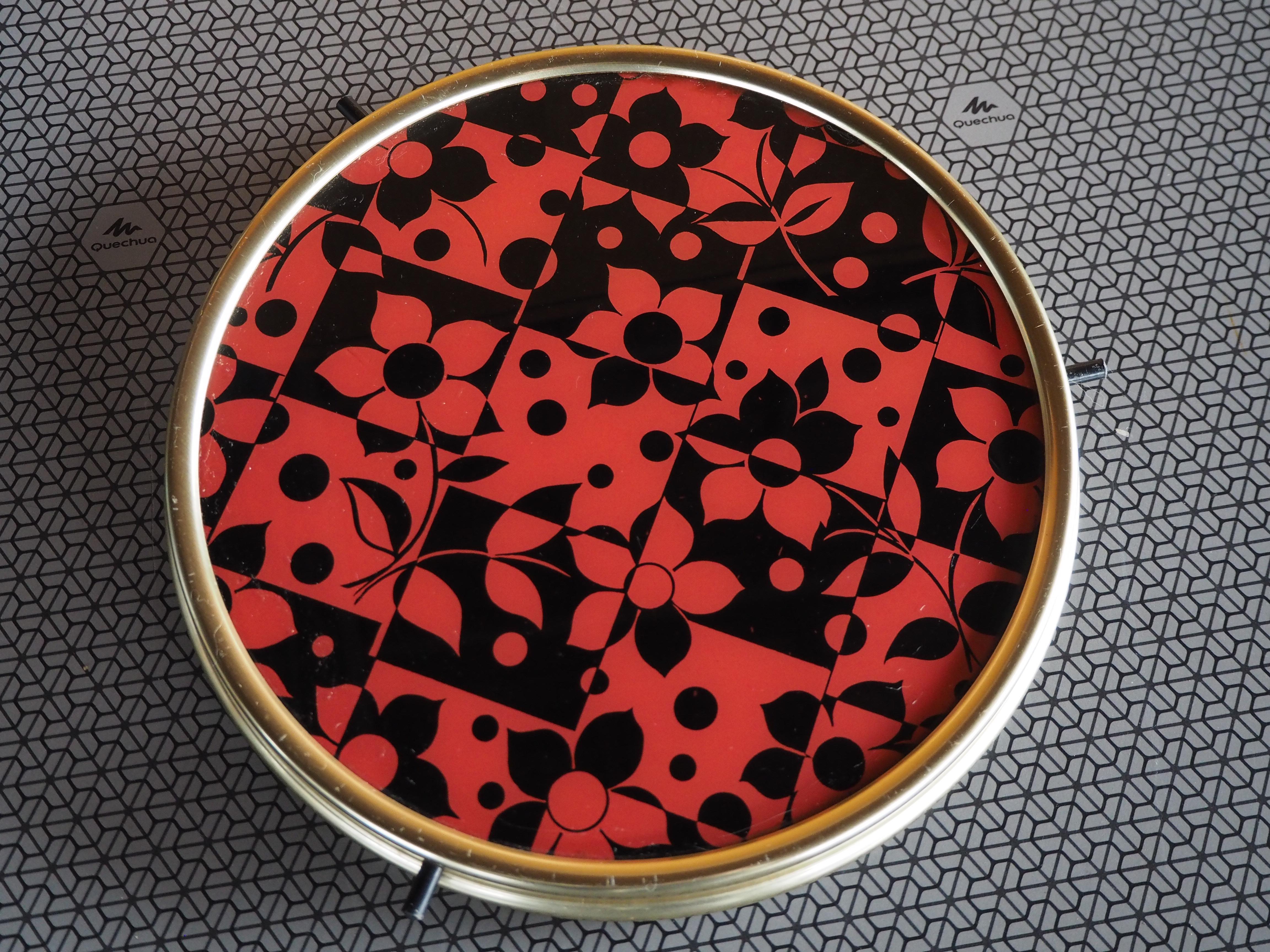 Serviertablett aus der Jahrhundertmitte, Europa, 1950er Jahre (Mitte des 20. Jahrhunderts) im Angebot