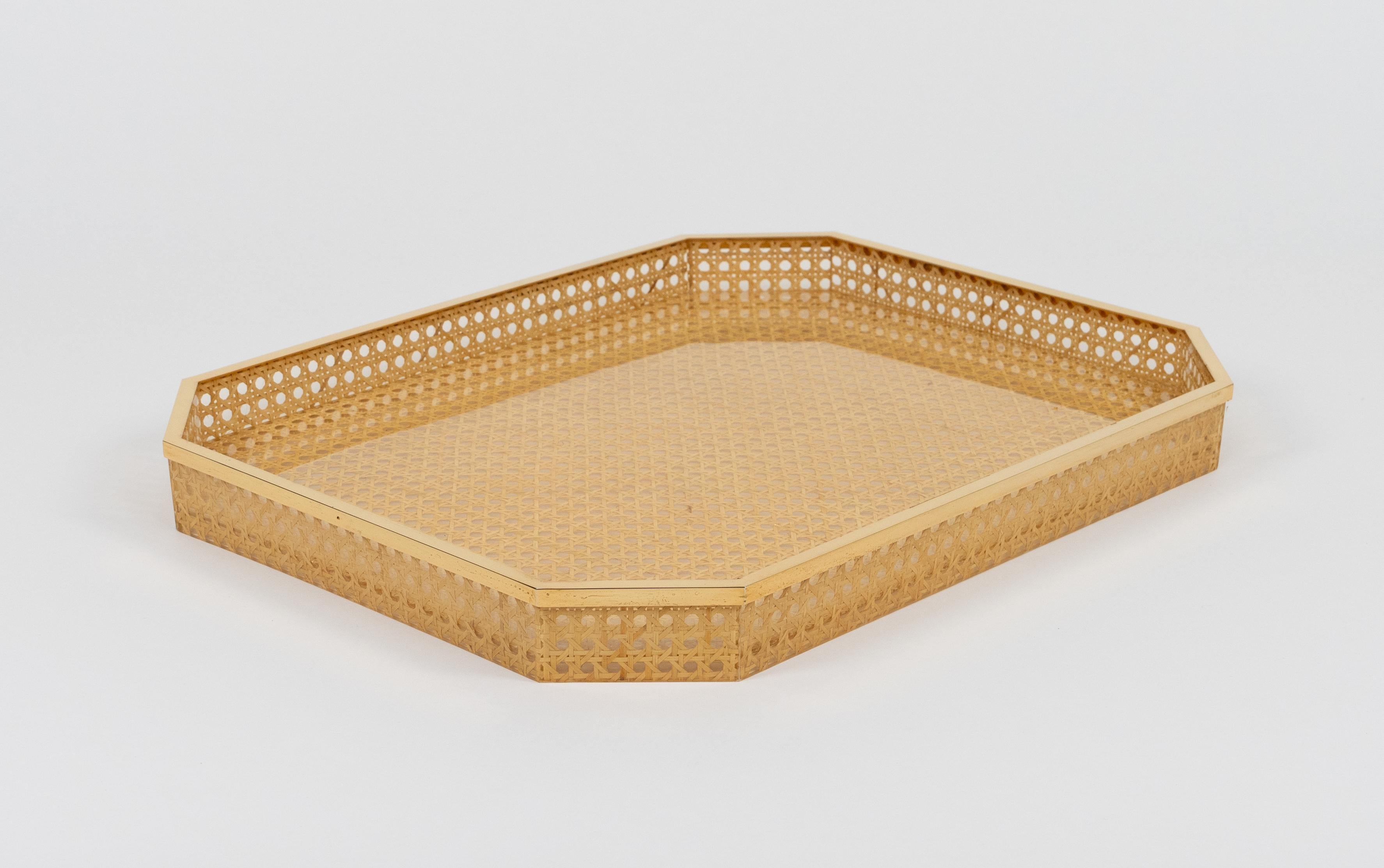 Plateau de service du milieu du siècle dernier, osier et laiton, style Christian Dior, Italie, années 1970 en vente 2