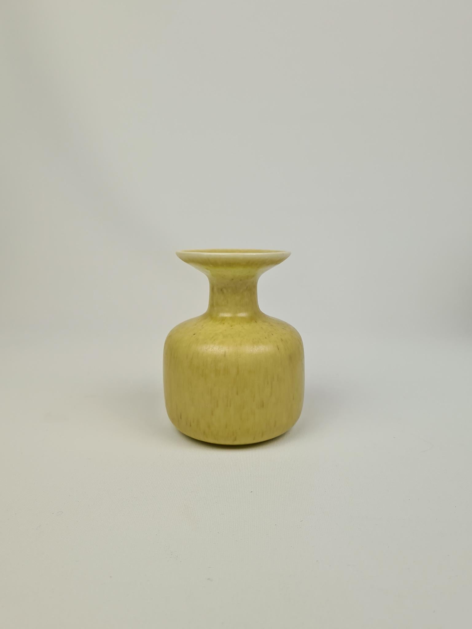 Midcentury Modern Set of 3 Ceramic Vases Rörstrand Gunnar Nylund, Sweden For Sale 1