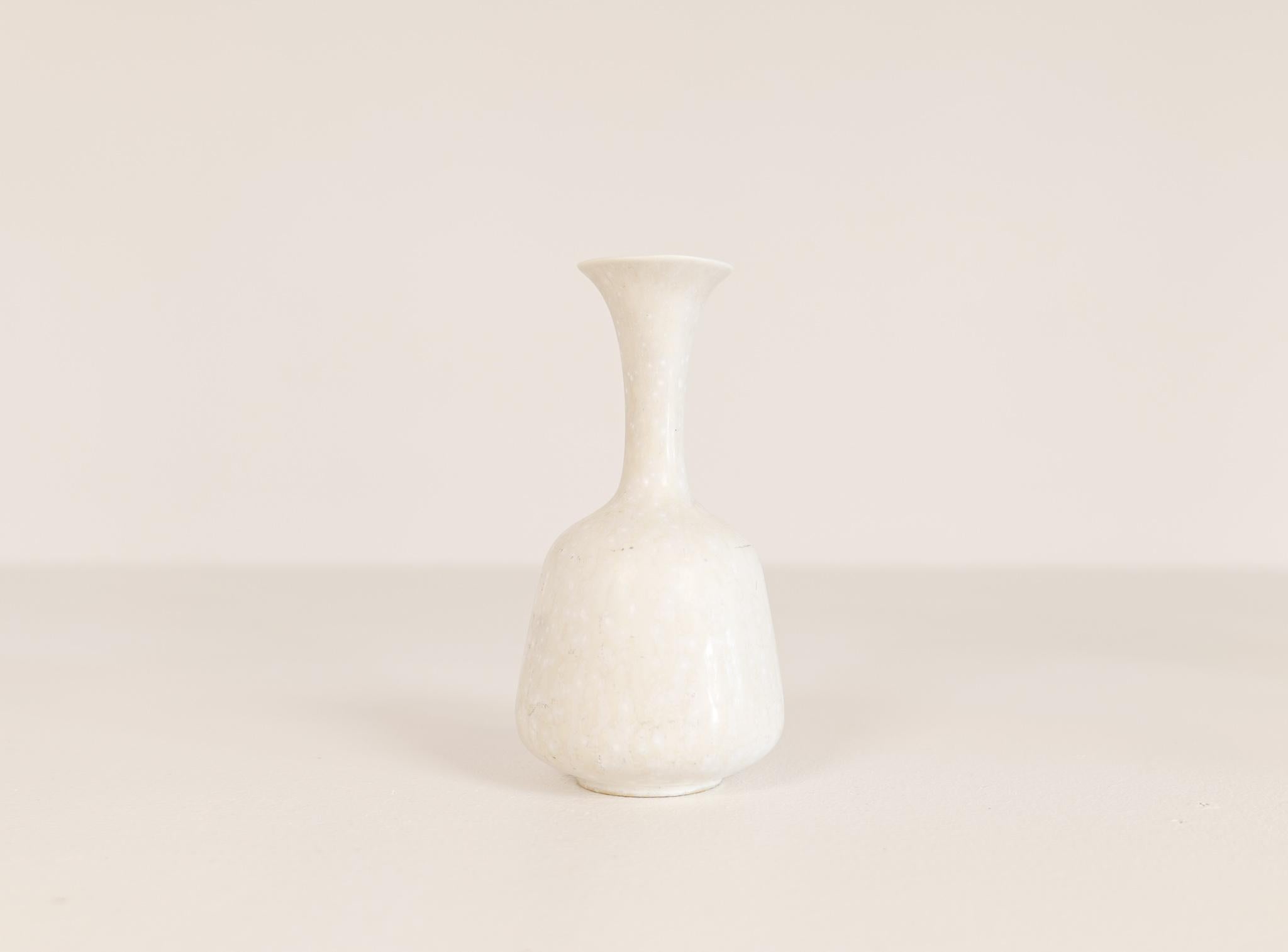 Midcentury Set of 3 Ceramic Vases Rörstrand Gunnar Nylund, Sweden, 1950s 6