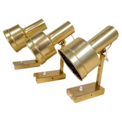 Set di 3 luci da parete in ottone del Medioevo Moderno Candela Per Sundstedt Svezia