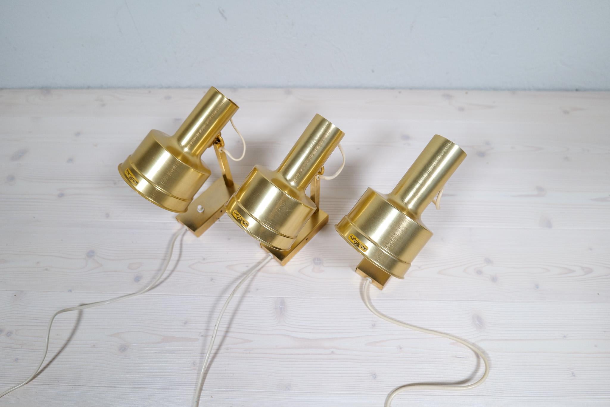 Metal Midcentury Modern Set of 3 Wall Lights in Brass Candela Per Sundstedt Sweden For Sale