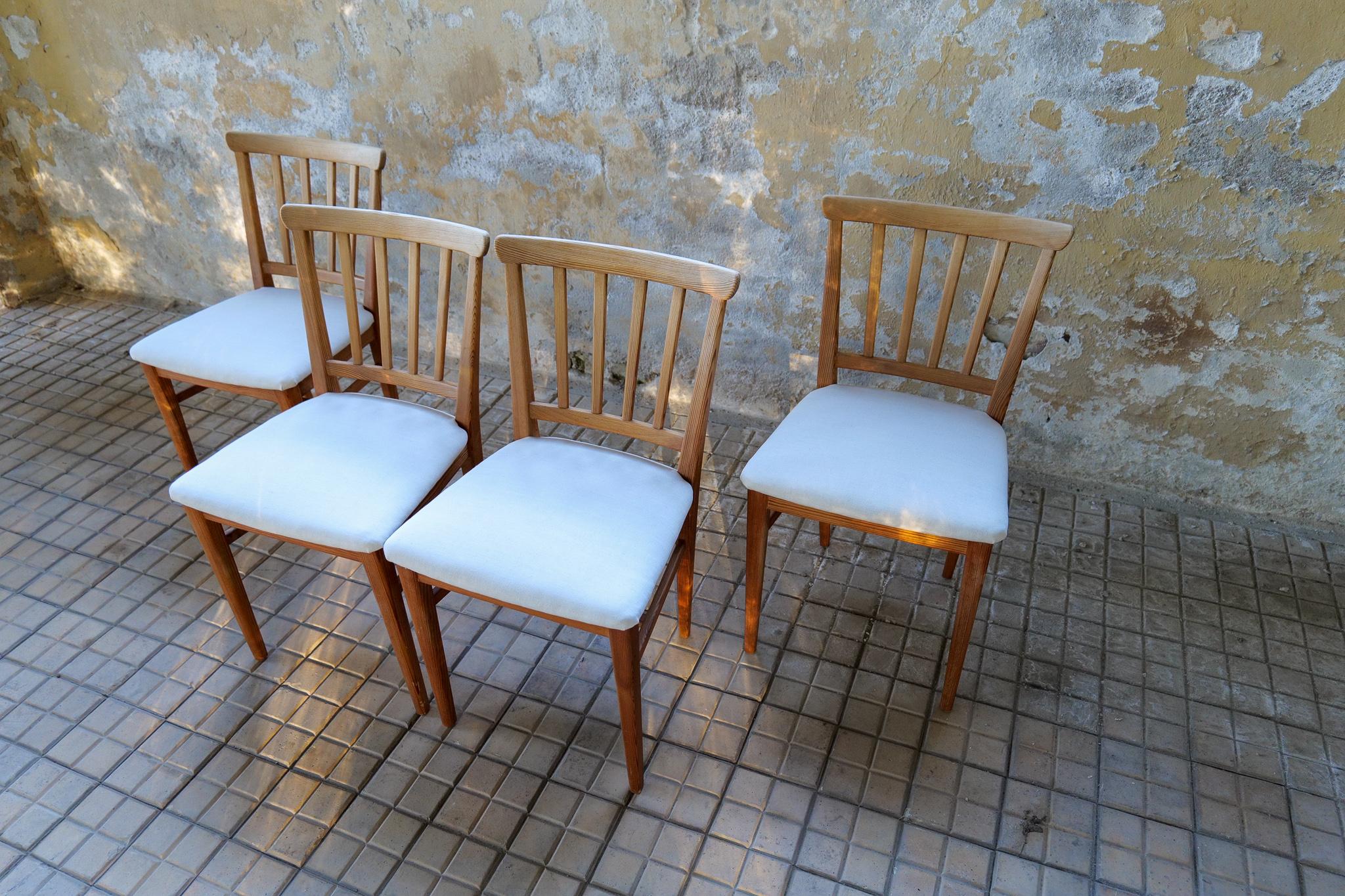 Mid-20th Century Midcentury Set of 4 Carl Malmsten Chairs Dining in Pine, Sweden, 1940s For Sale