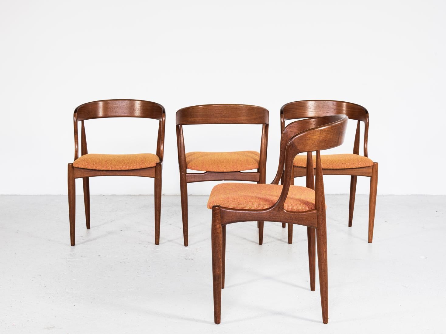 Danish Midcentury Set of 4 Chairs in Teak by Johannes Andersen for Uldum For Sale