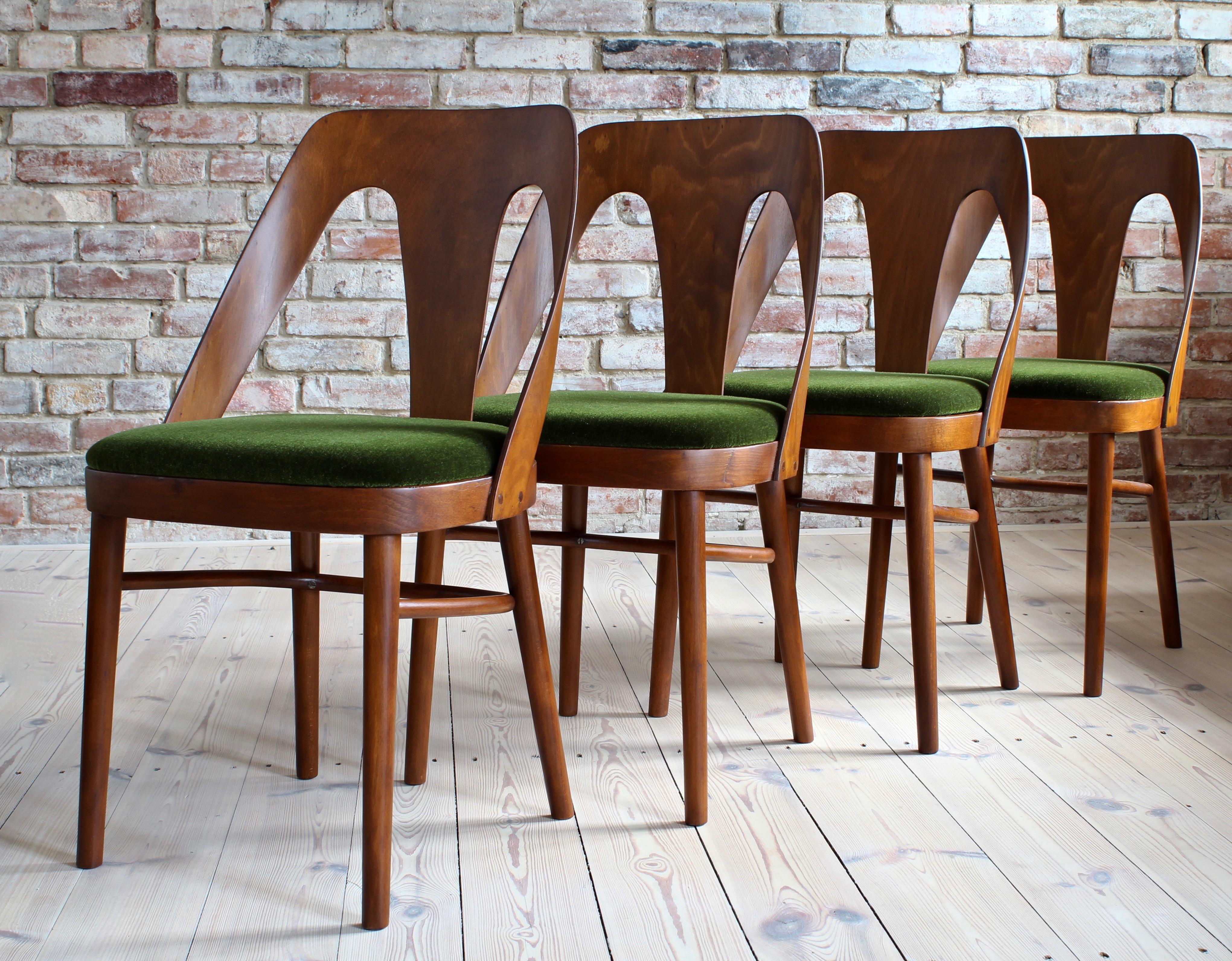 Mid-Century Modern Midcentury Set of 4 Dining Chairs in Juicy Green Mohair by Kvadrat