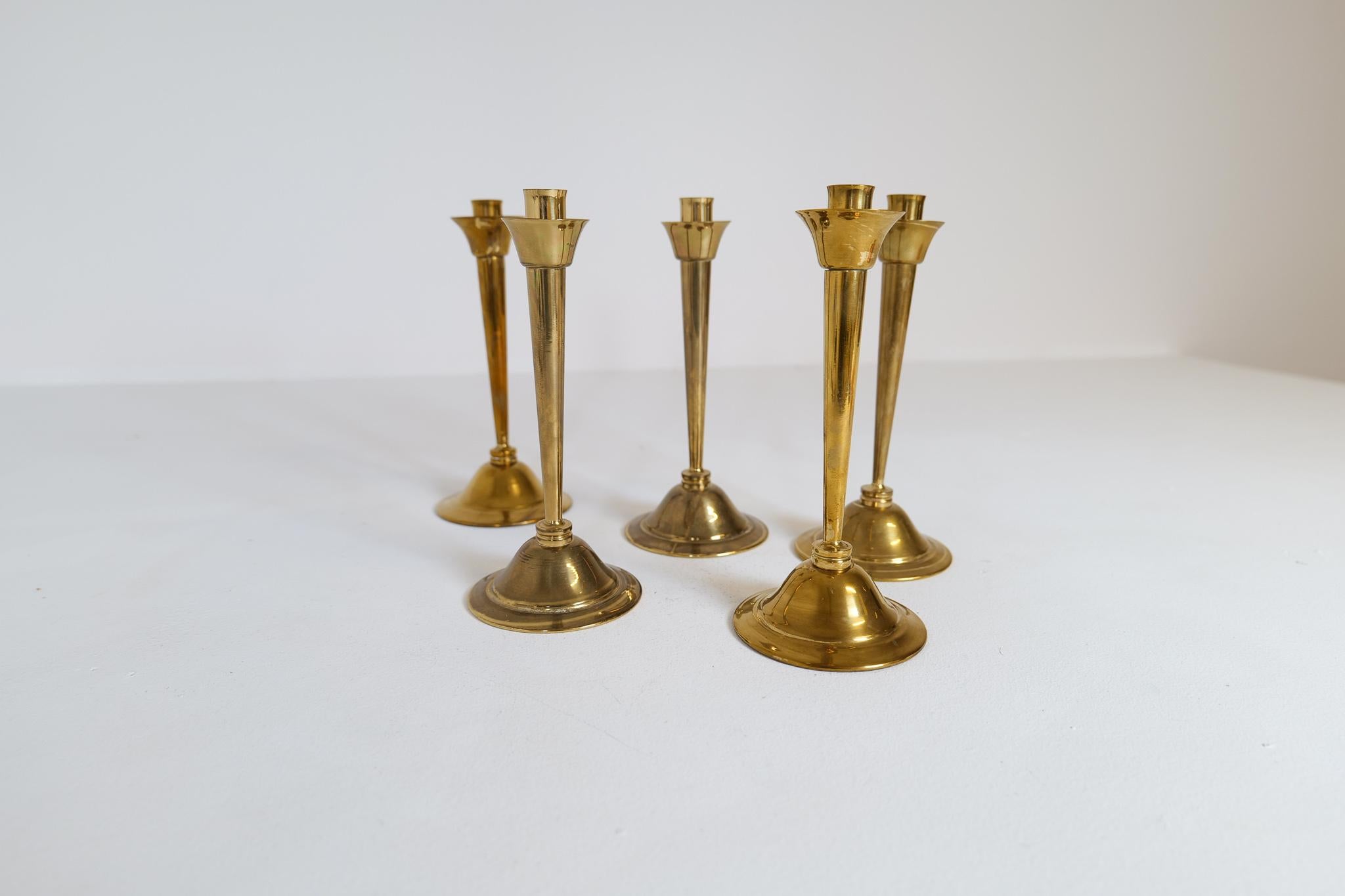 Hand-Crafted Midcentury Set of 5 Candlesticks in Brass by Lars Holmström Arvika, Sweden For Sale