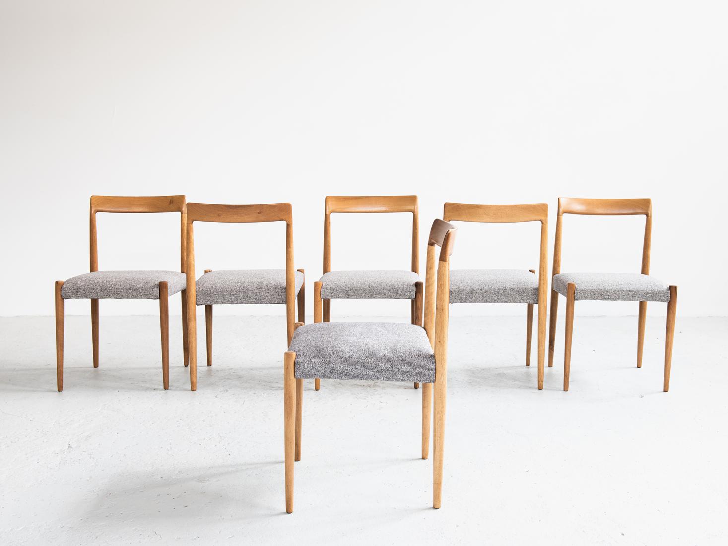 Woodwork Midcentury Set of 6 Chairs by Lübke in Solid Wood with New Grey Fabric