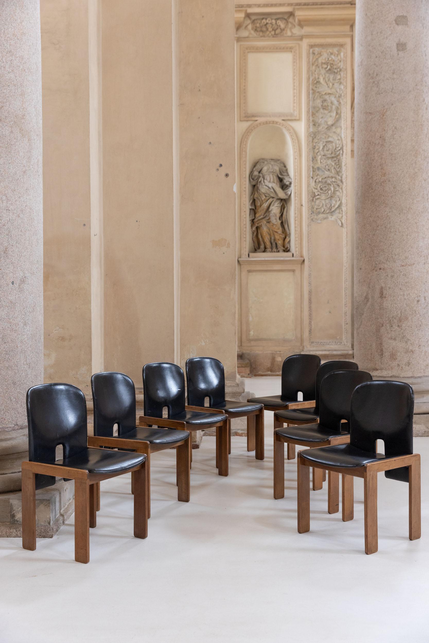 Mid-20th Century Midcentury set of 8 wood and leather chairs mod.121 by Afra e Tobia Scarpa