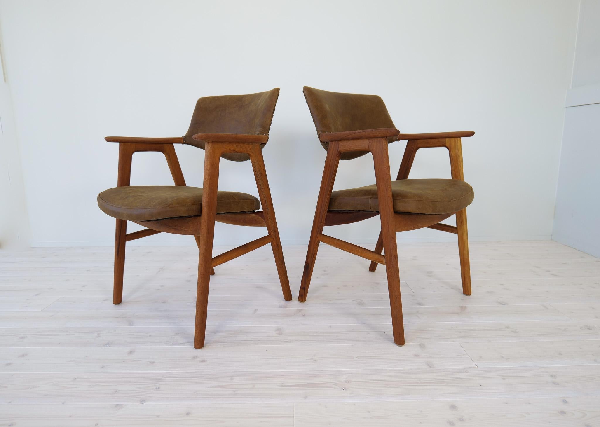 Midcentury Modern Erik Kirkegaard Danish Teak and Leather Desk Chairs, 1960s In Good Condition For Sale In Hillringsberg, SE