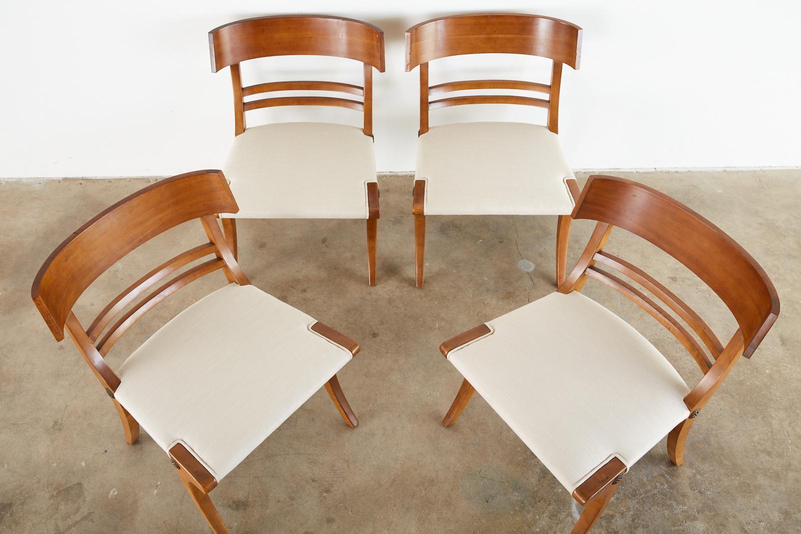 Midcentury Set of Four Neoclassical Style Klismos Chairs In Good Condition In Rio Vista, CA