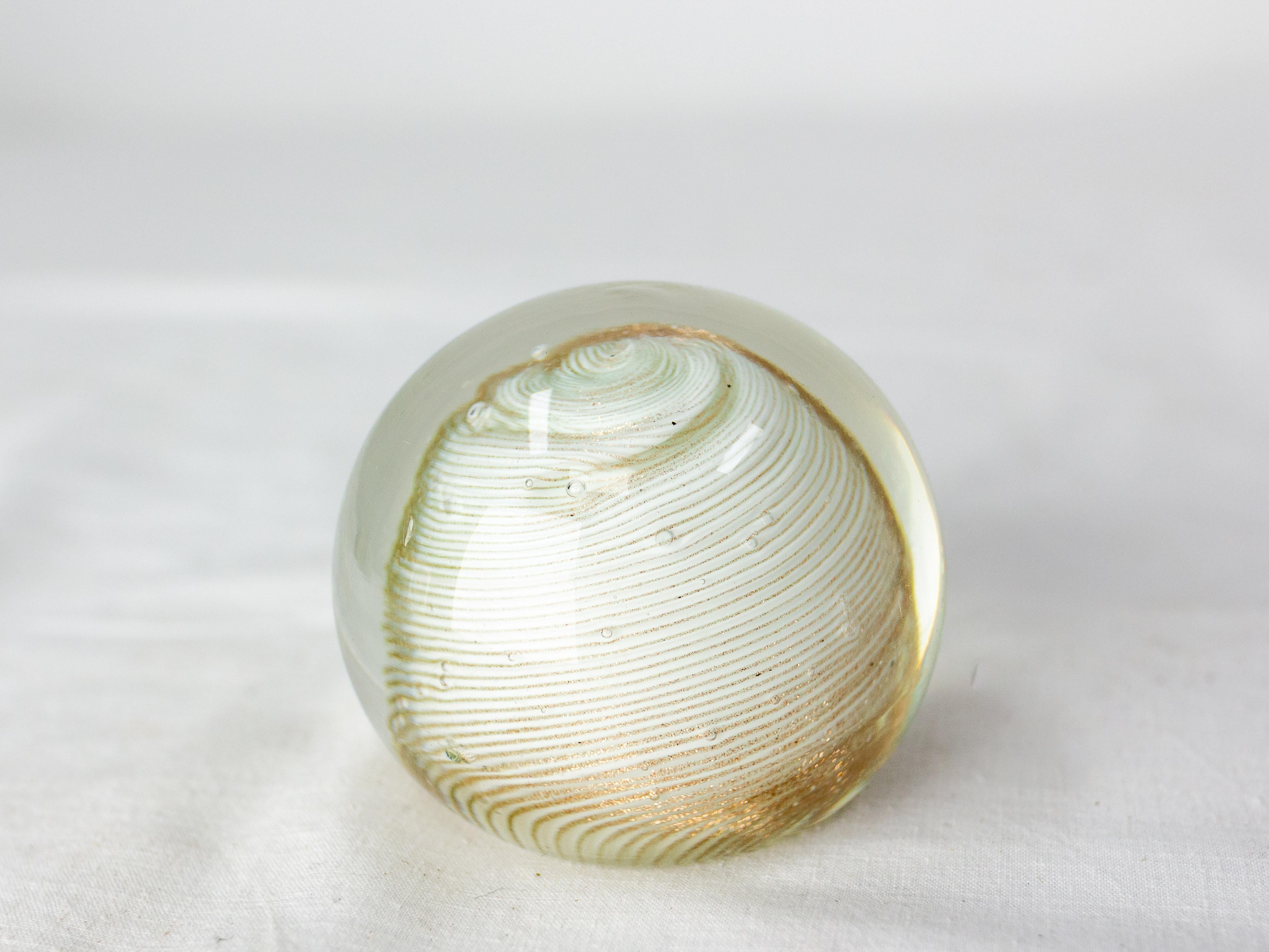 Midcentury Set of Three Glass Paperweights, Italian Murano, circa 1960 In Good Condition For Sale In Labrit, Landes