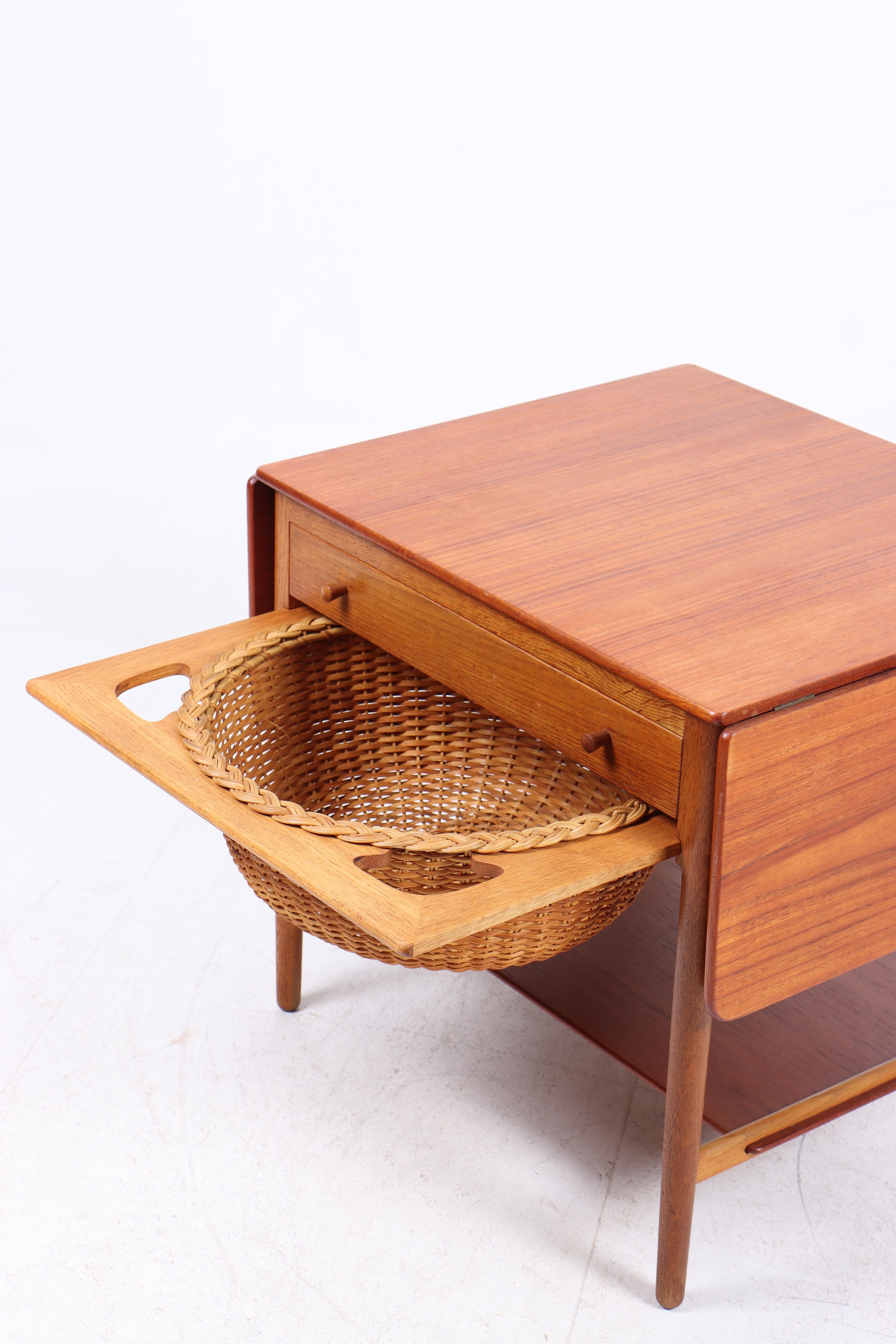 Midcentury Sewing Table Teak and Oak by Wegner, Danish Design, 1950s In Good Condition In Lejre, DK