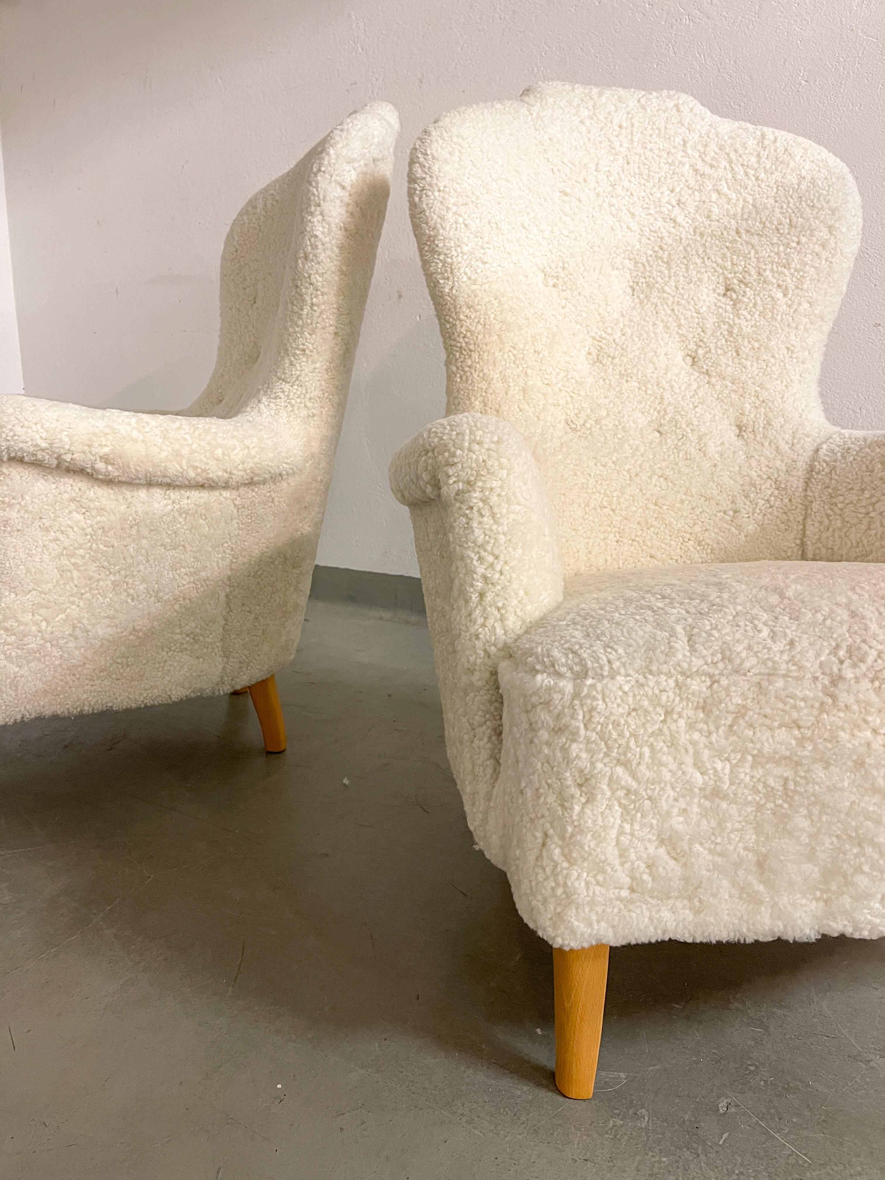 Midcentury Sheepskin Carl Malmsten Model 'Farmor' Set of 2 Lounge Chairs 6