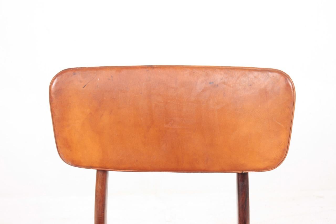 Scandinavian Modern Midcentury Side Chair in Rosewood and Patinated Leather by Gustav Bertelsen For Sale