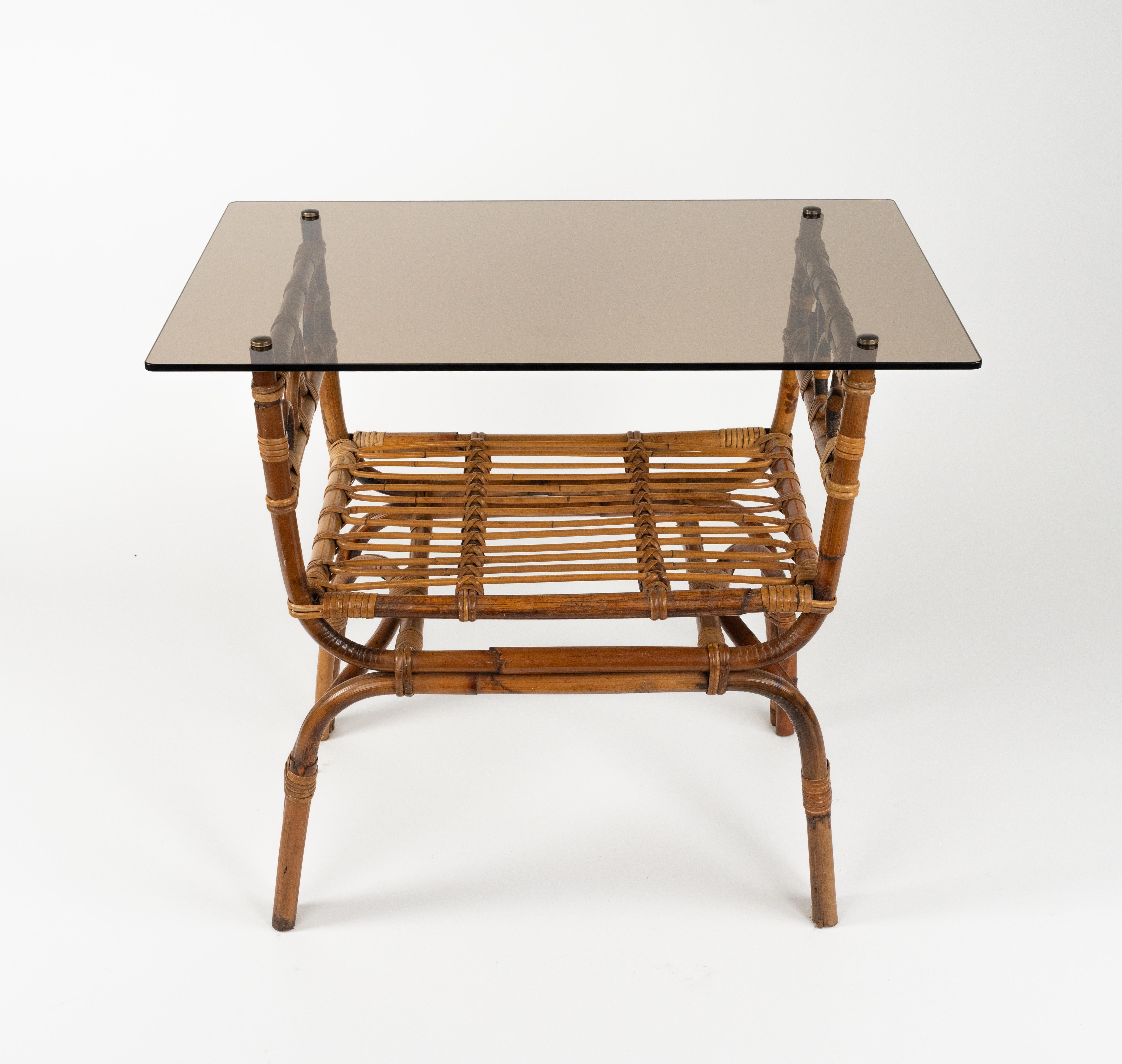 Table d'appoint du milieu du siècle dernier en bambou, rotin et verre style Vivai Del Sud, Italie, années 1960 en vente 4
