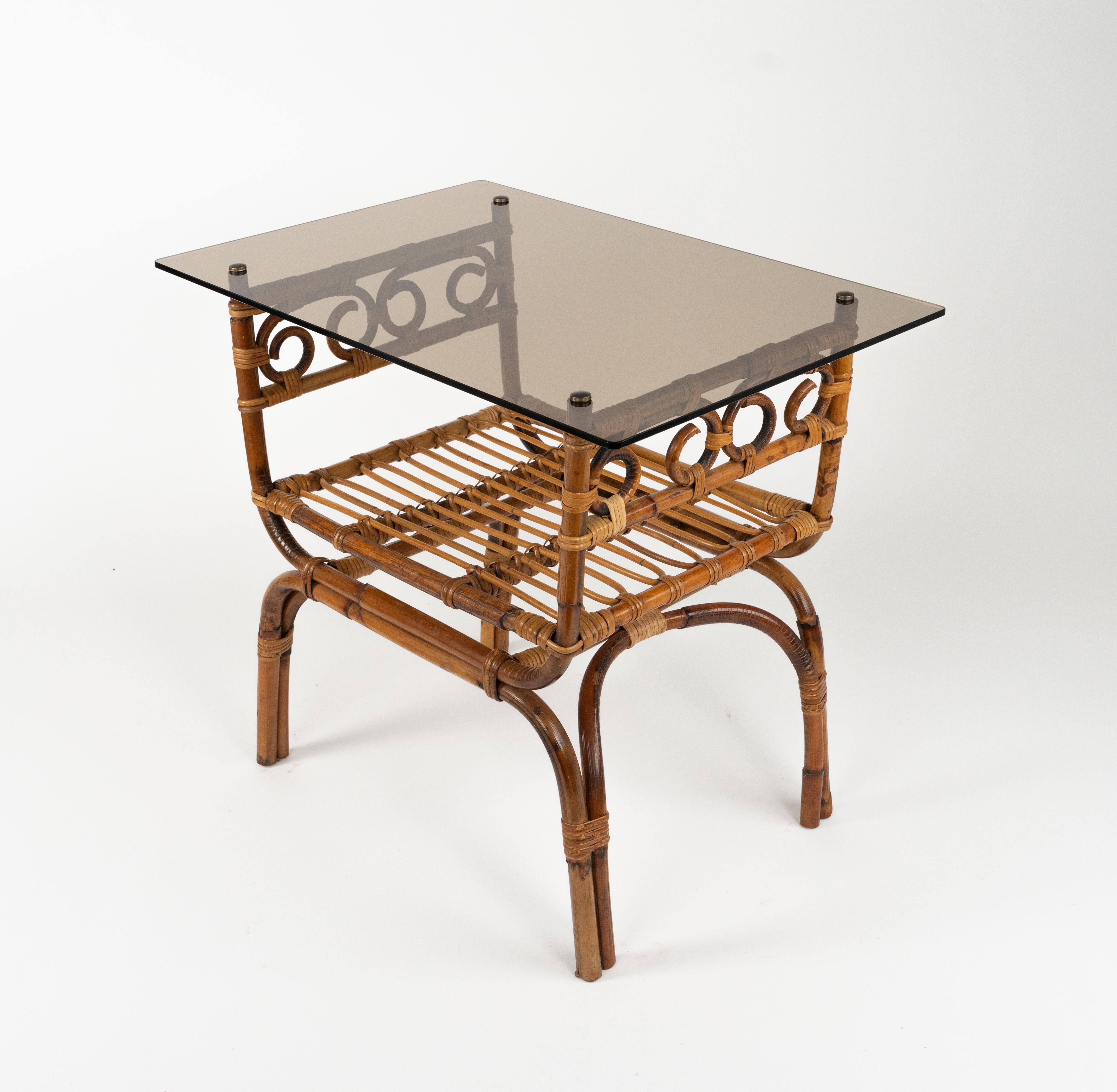 Table d'appoint du milieu du siècle dernier en bambou, rotin et verre style Vivai Del Sud, Italie, années 1960 en vente 7
