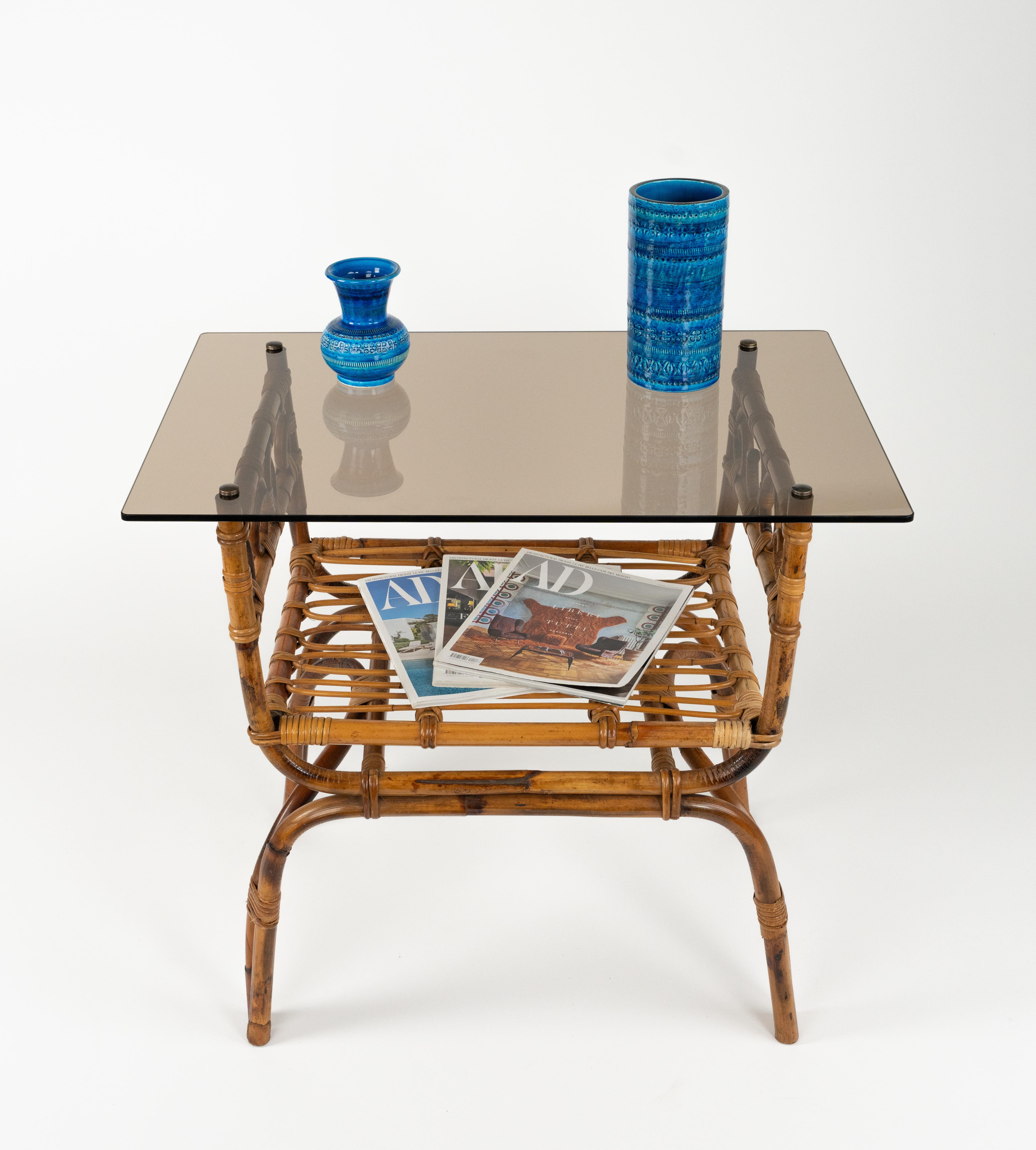 Métal Table d'appoint du milieu du siècle dernier en bambou, rotin et verre style Vivai Del Sud, Italie, années 1960 en vente