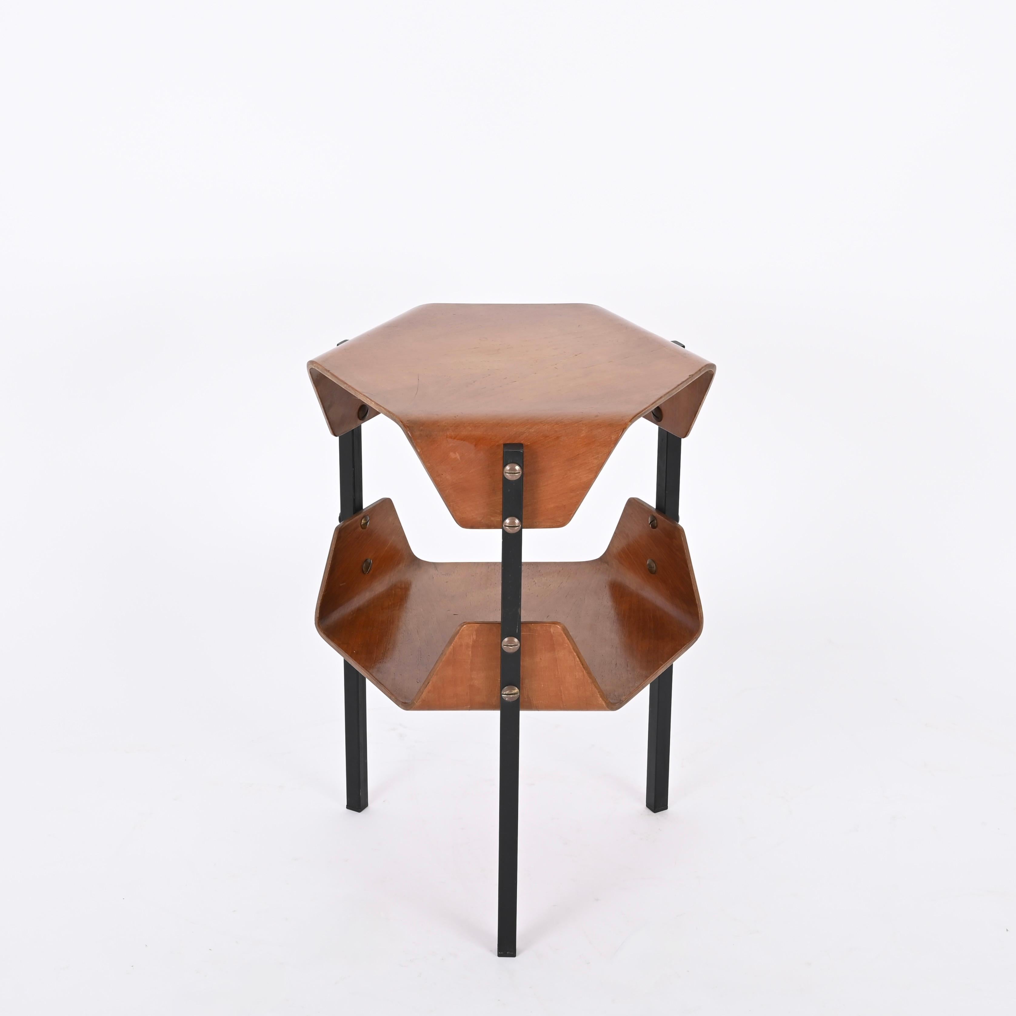Midcentury Side Table by Campo e Graffi, Bent Walnut, Brass and Metal, 1950s 7
