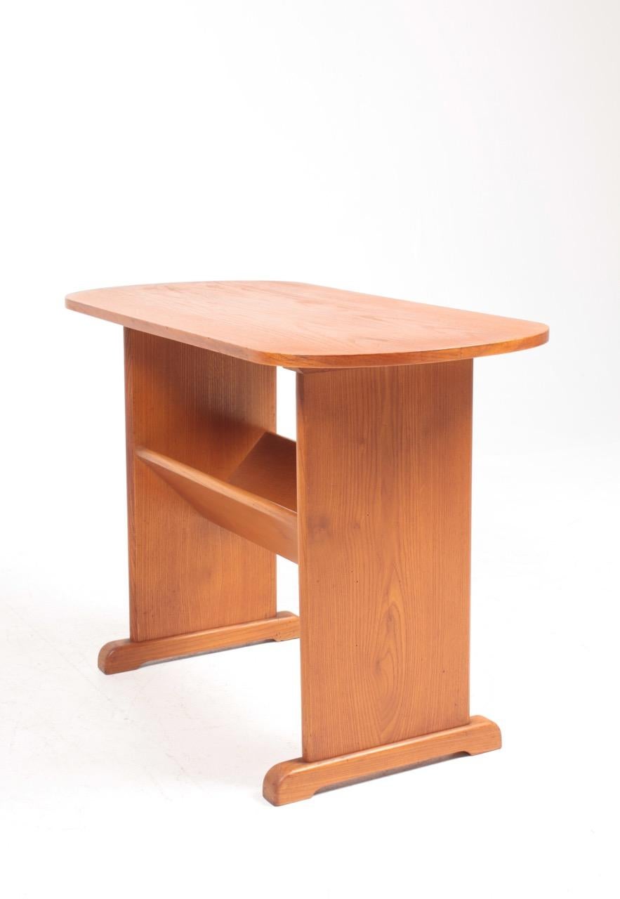 Midcentury Side Table in Ash by Fritz Hansen, Danish Design, 1940s 2