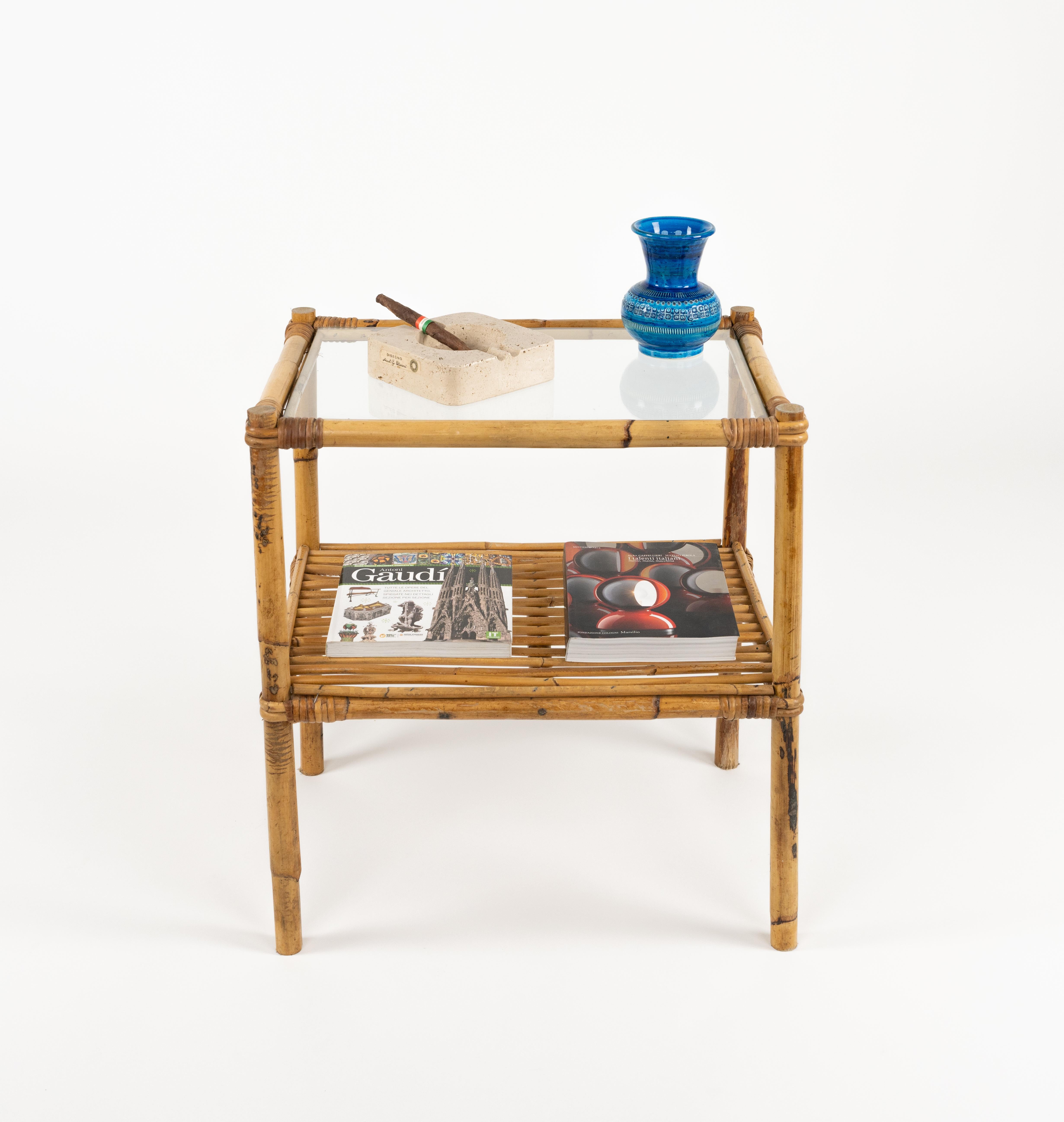 Midcentury Beistelltisch aus Bambus, Rattan und Glas, Italien 1970er im Zustand „Gut“ in Rome, IT