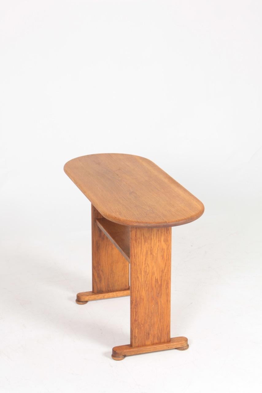Mid-20th Century Midcentury Side Table in Solid Oak by Fritz Hansen, Danish Design, 1940s