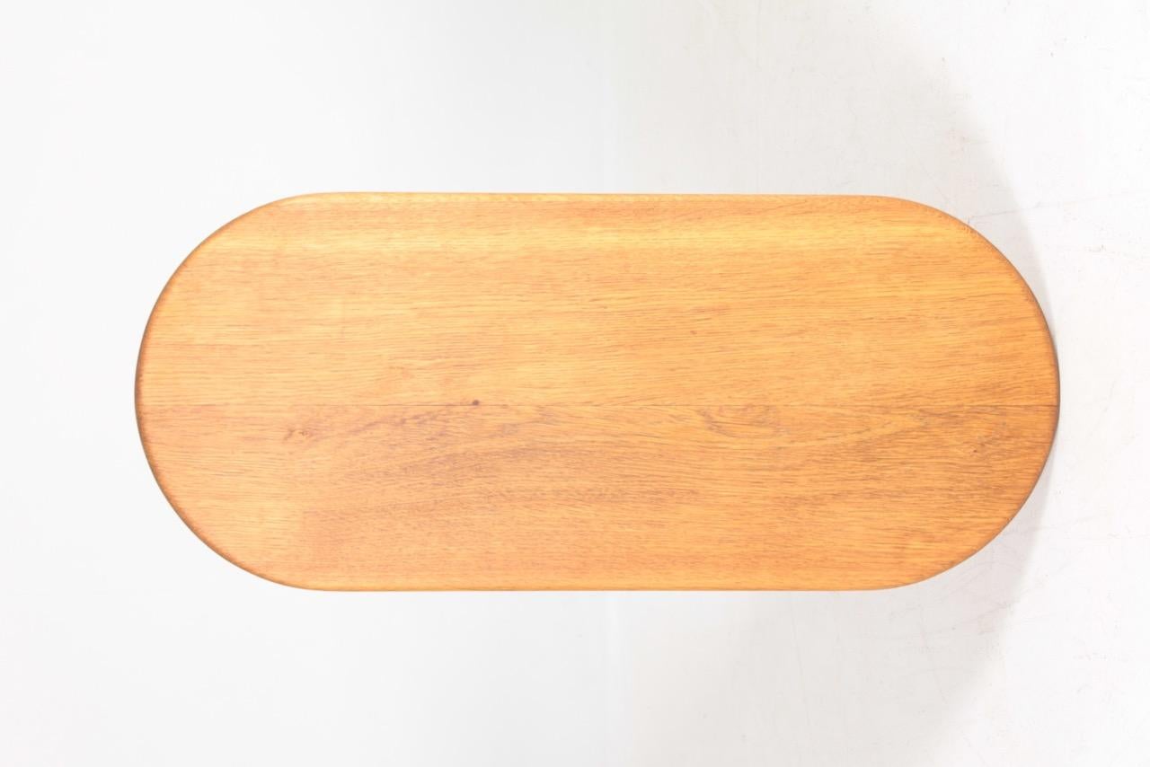 Midcentury Side Table in Solid Oak by Fritz Hansen, Danish Design, 1940s 3