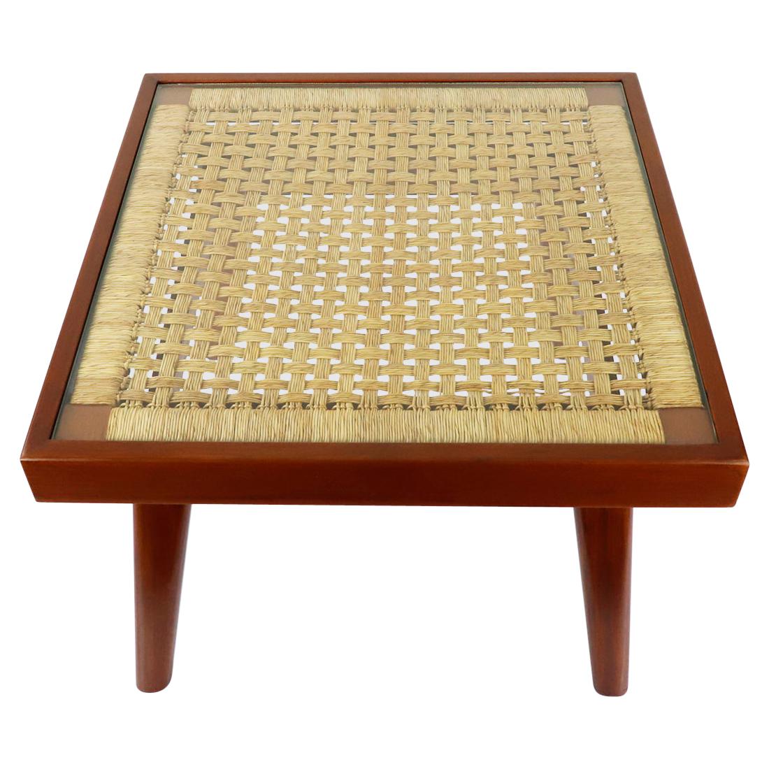 Mid-Century-Beistelltisch im Stil von Clara Porset im Angebot