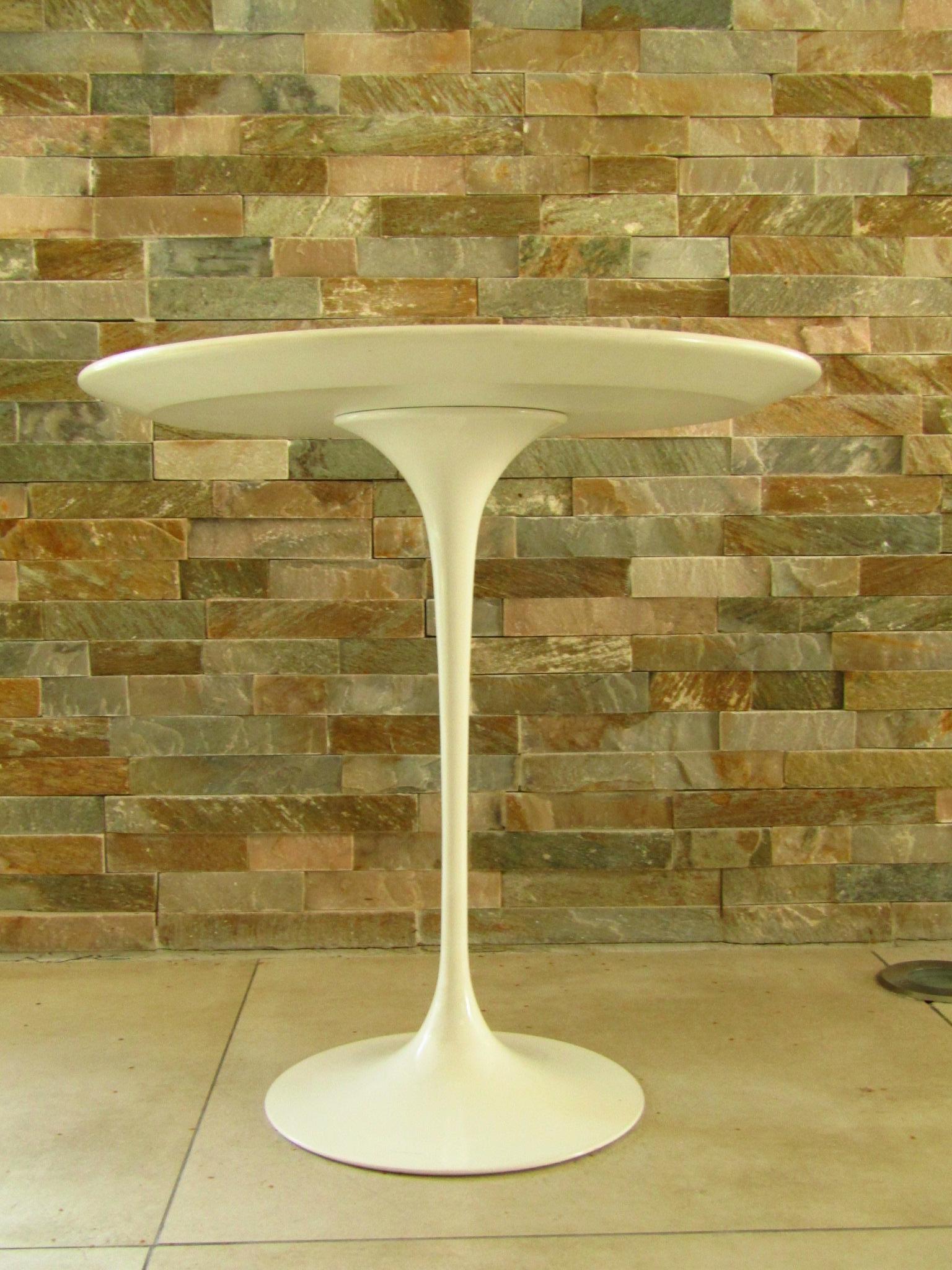 Midcentury Side Table Tulip by Saarinen for Knoll 5