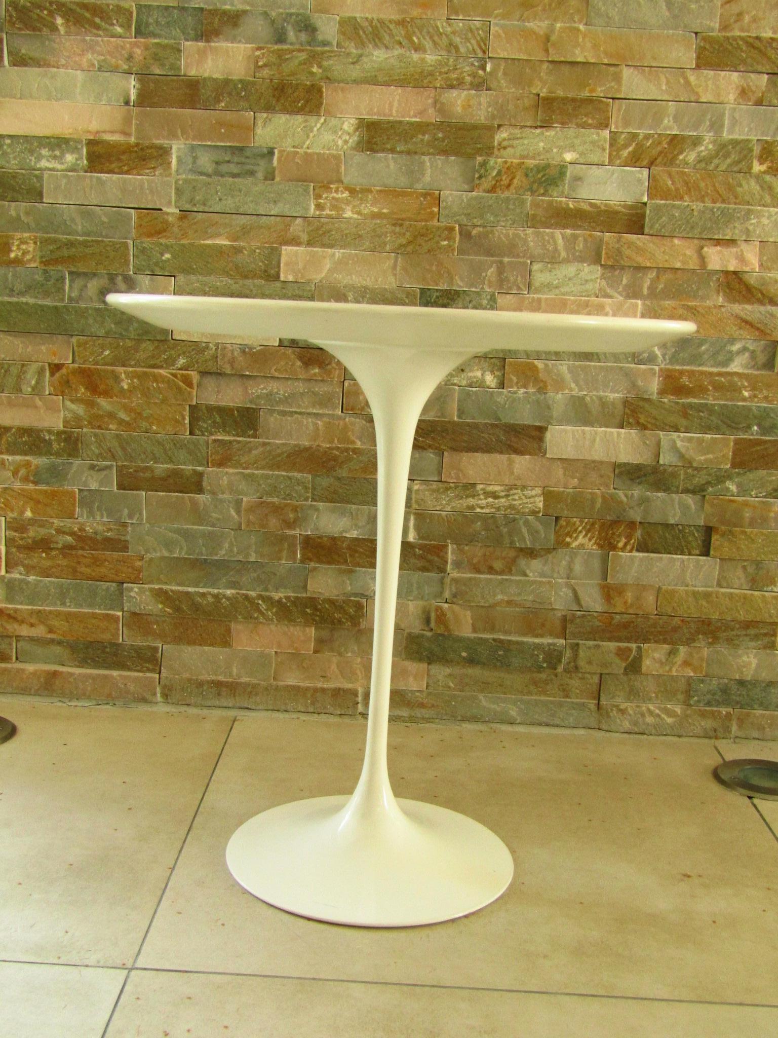 Midcentury Side Table Tulip by Saarinen for Knoll 6