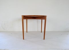 Table d'appoint en teck moderne du milieu du siècle, Suède, années 1960