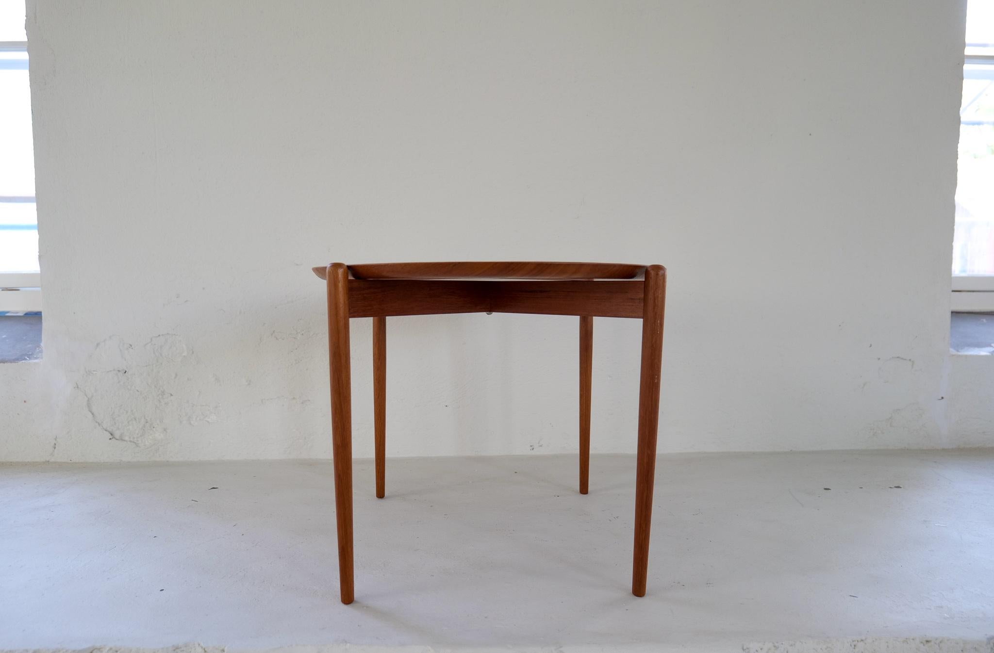 Midcentury Modern Side/Tray Table in Teak Sweden 1960s In Good Condition For Sale In Hillringsberg, SE