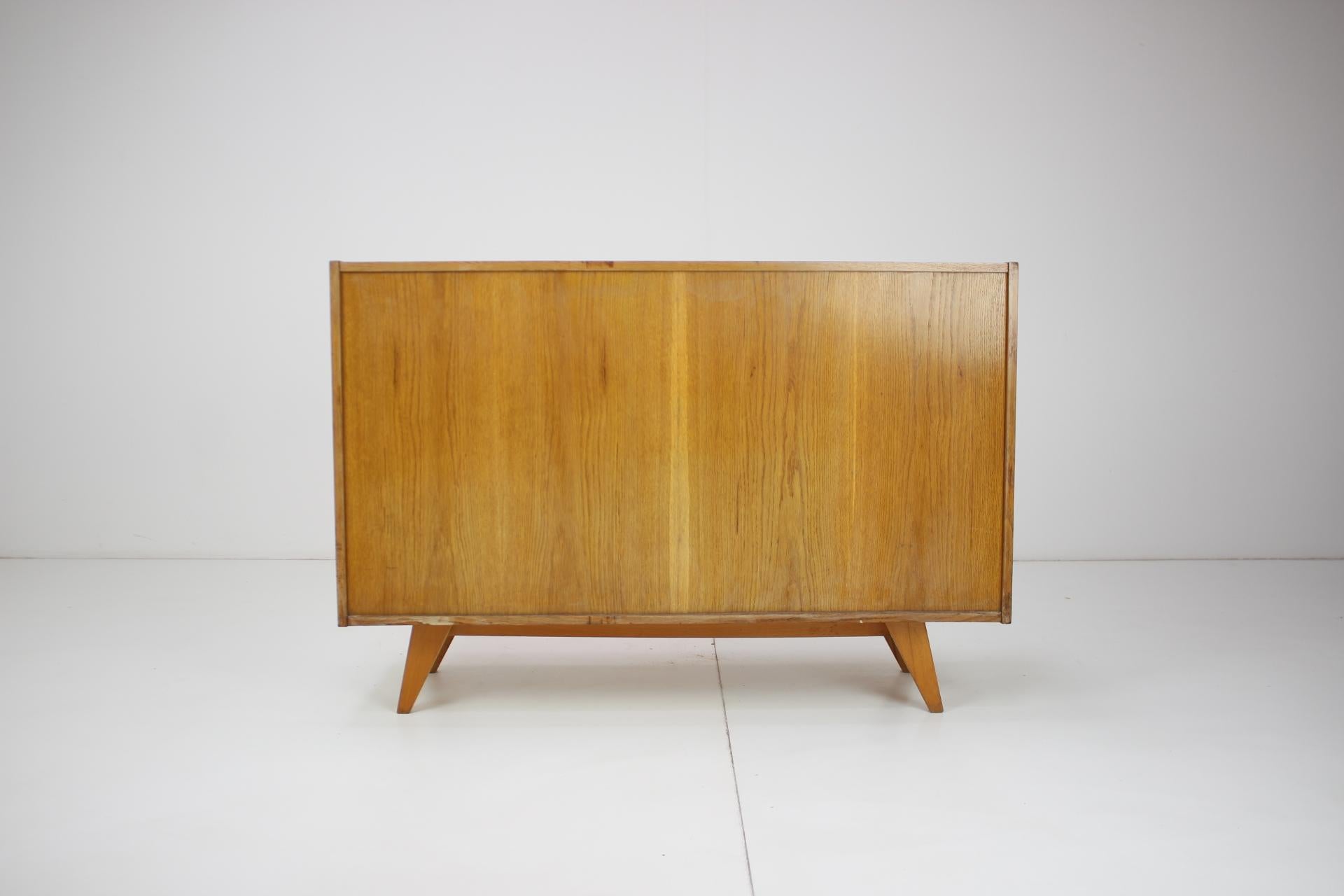Sideboard aus der Mitte des Jahrhunderts, entworfen von Ji Jiroutek, 1960er Jahre im Angebot 10