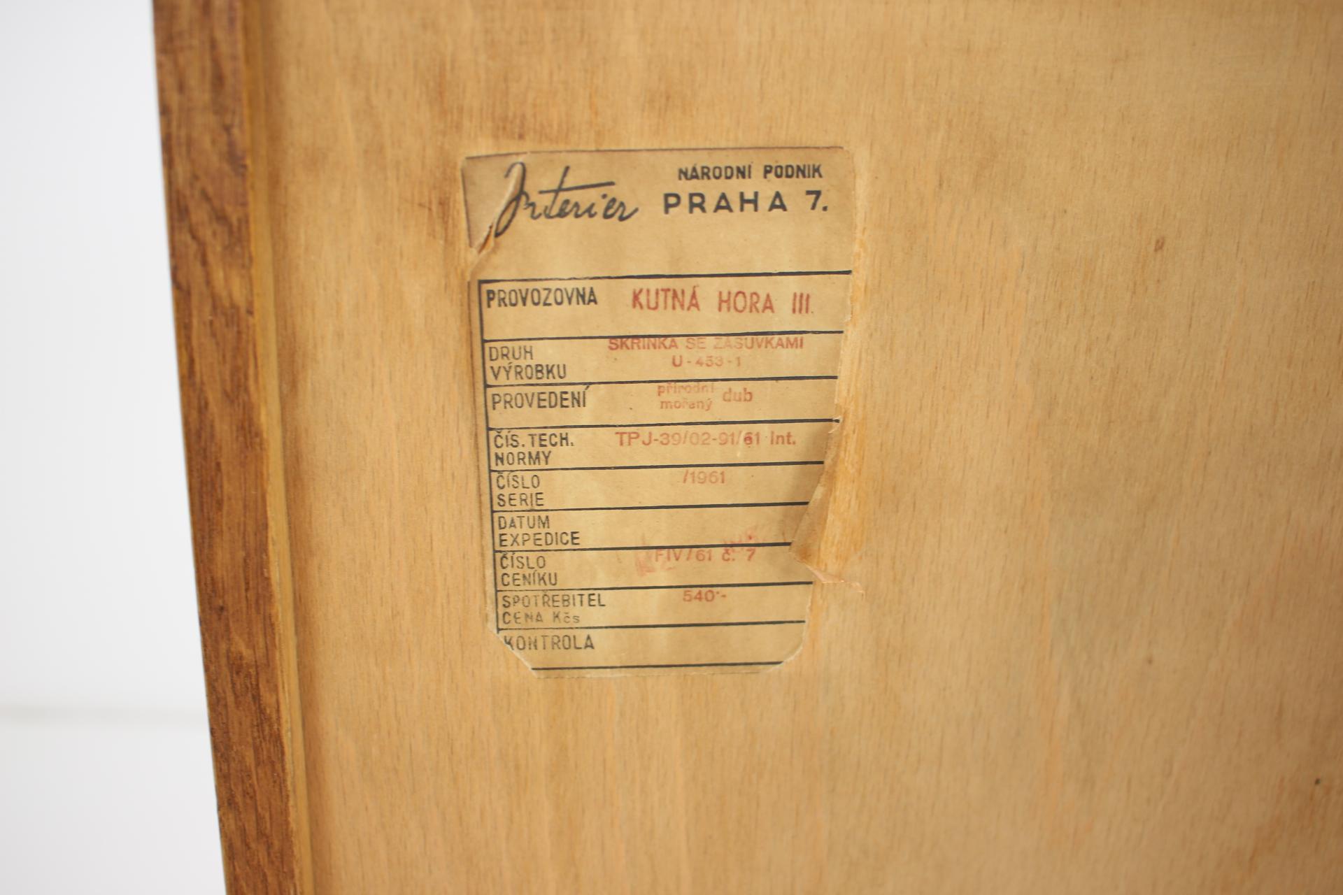 Sideboard aus der Mitte des Jahrhunderts, entworfen von Ji Jiroutek, 1960er Jahre im Angebot 11