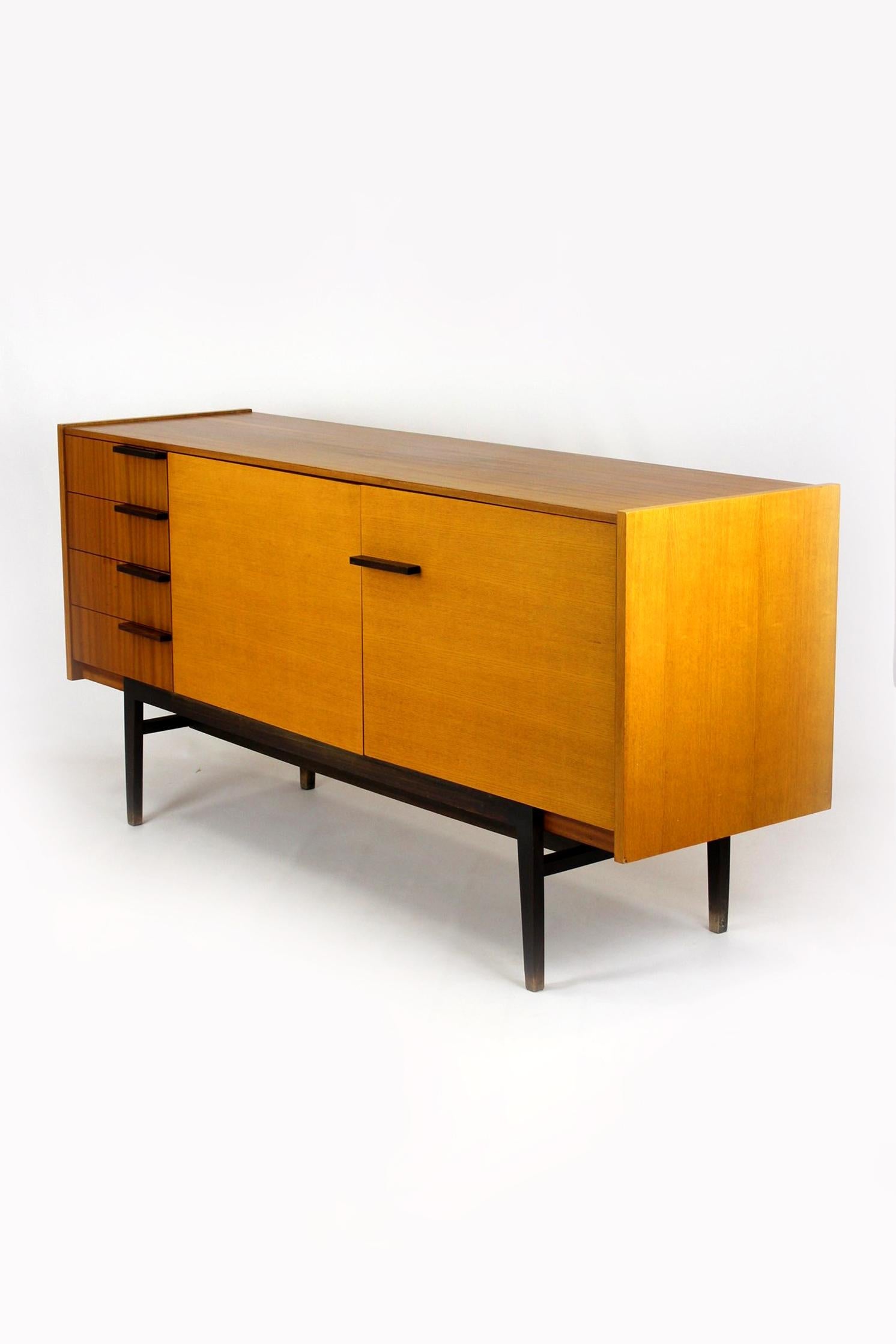 Midcentury Sideboard from UP Zavody, 1970 For Sale 3