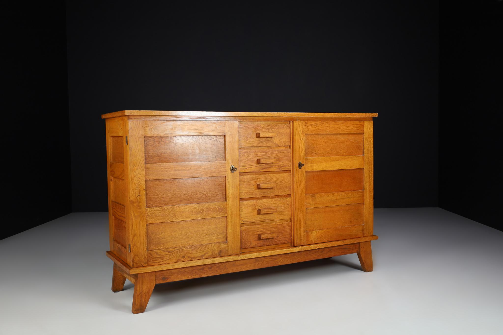 Midcentury Sideboard in French Blonde Oak by René Gabriel, France, 1940s In Good Condition In Almelo, NL