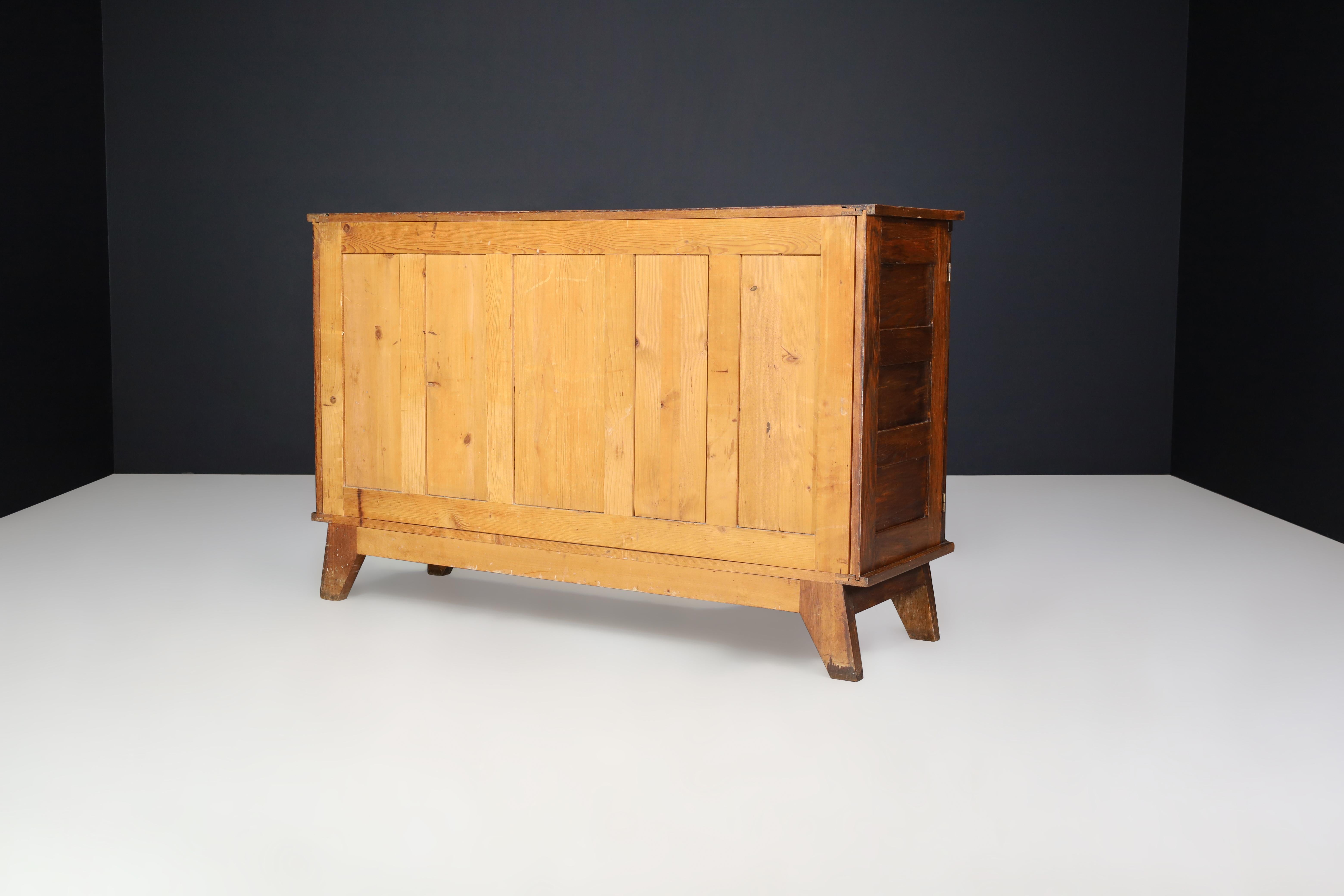 Midcentury Sideboard in French Oak by René Gabriel, France, 1940s For Sale 7